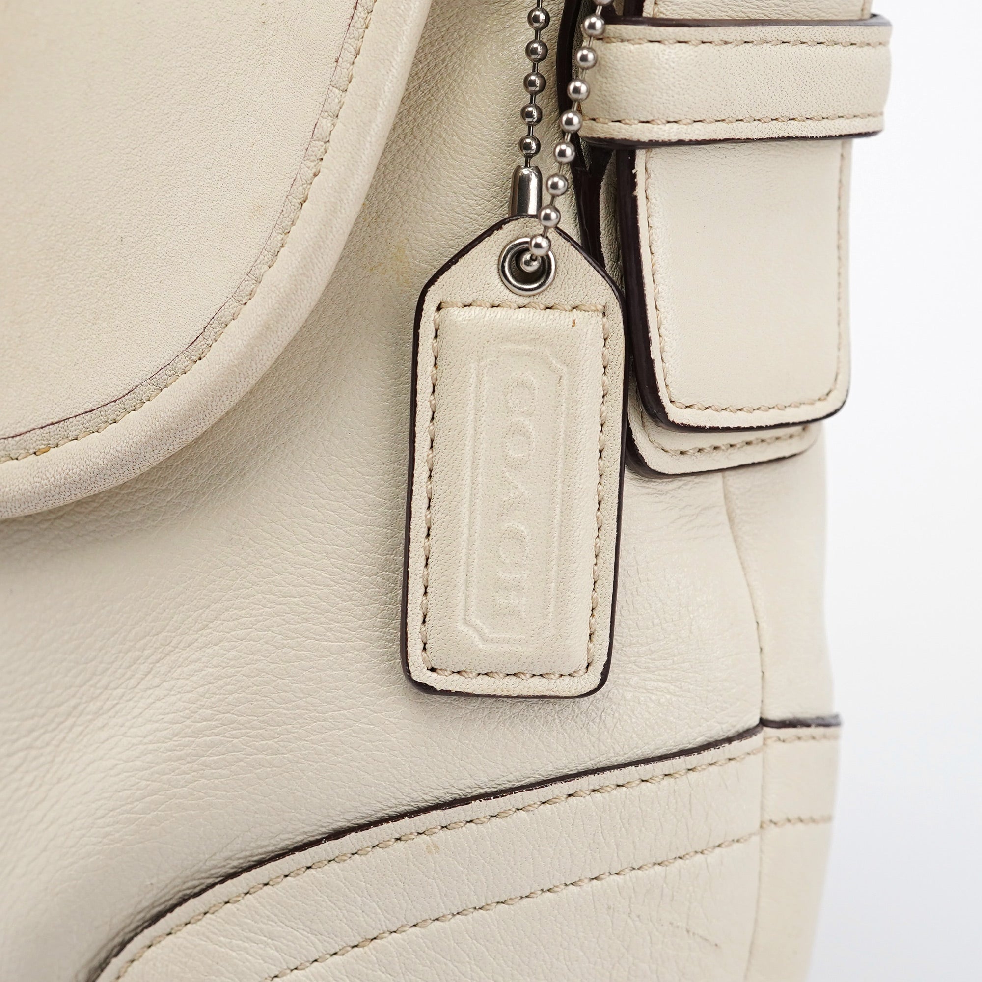 9249 White Leather Soho Shoulder Bag