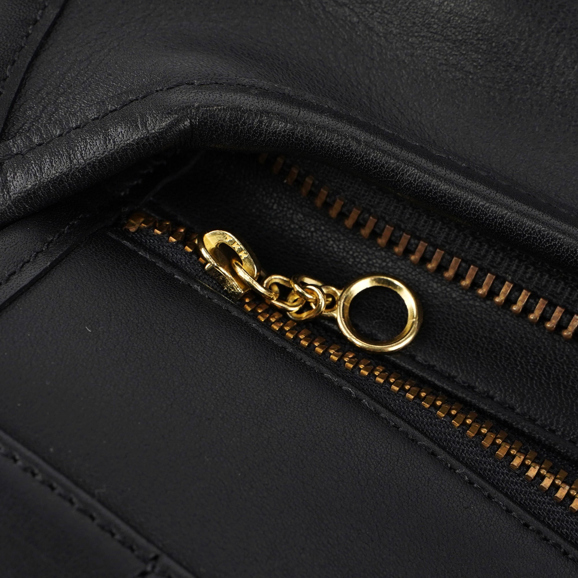 9966 Black Leather Ergo Shoulder Bag