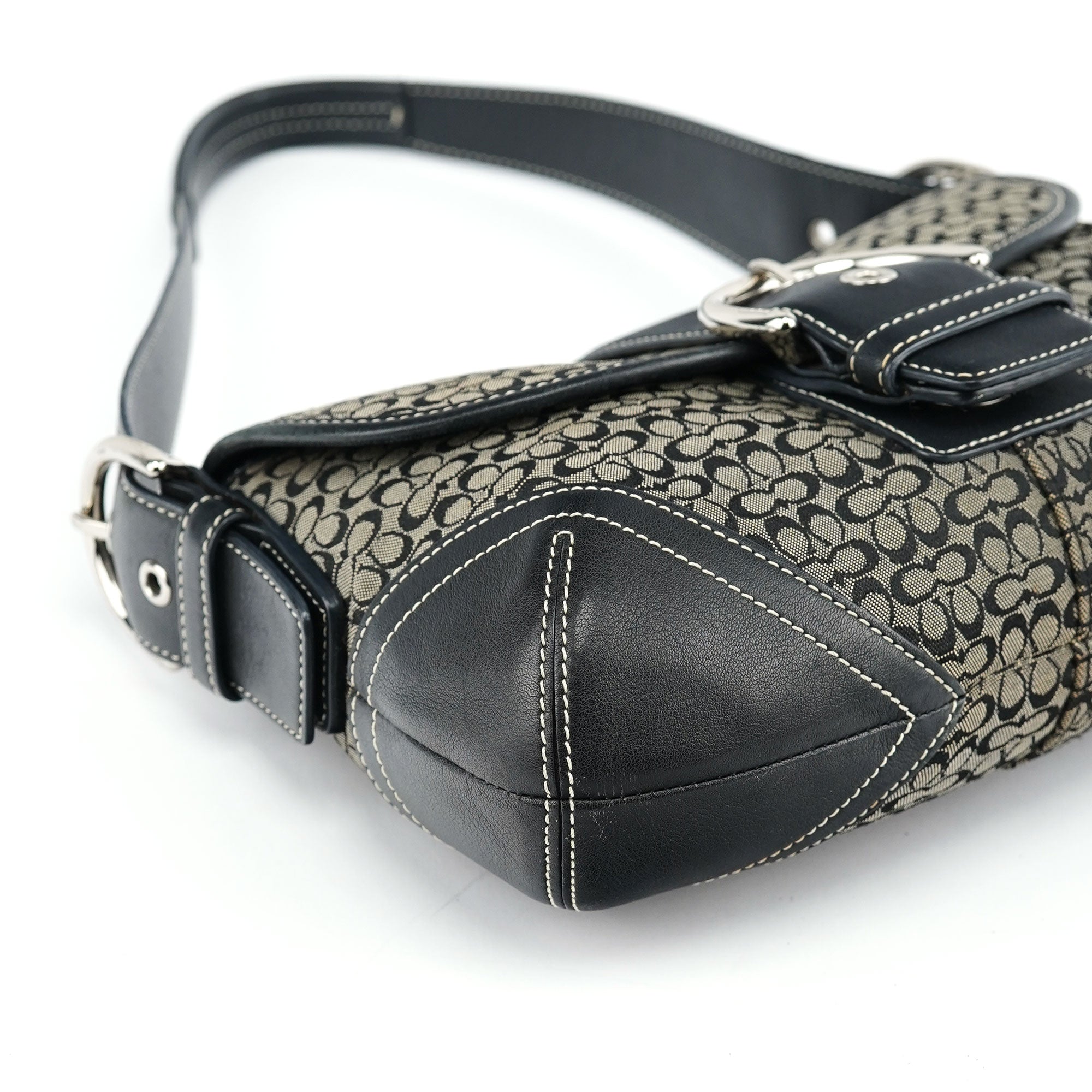 F06818 Grey Soho Shoulder Bag