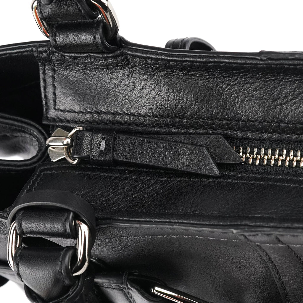 F08A70 Black Leather Hamptons Tote Bag