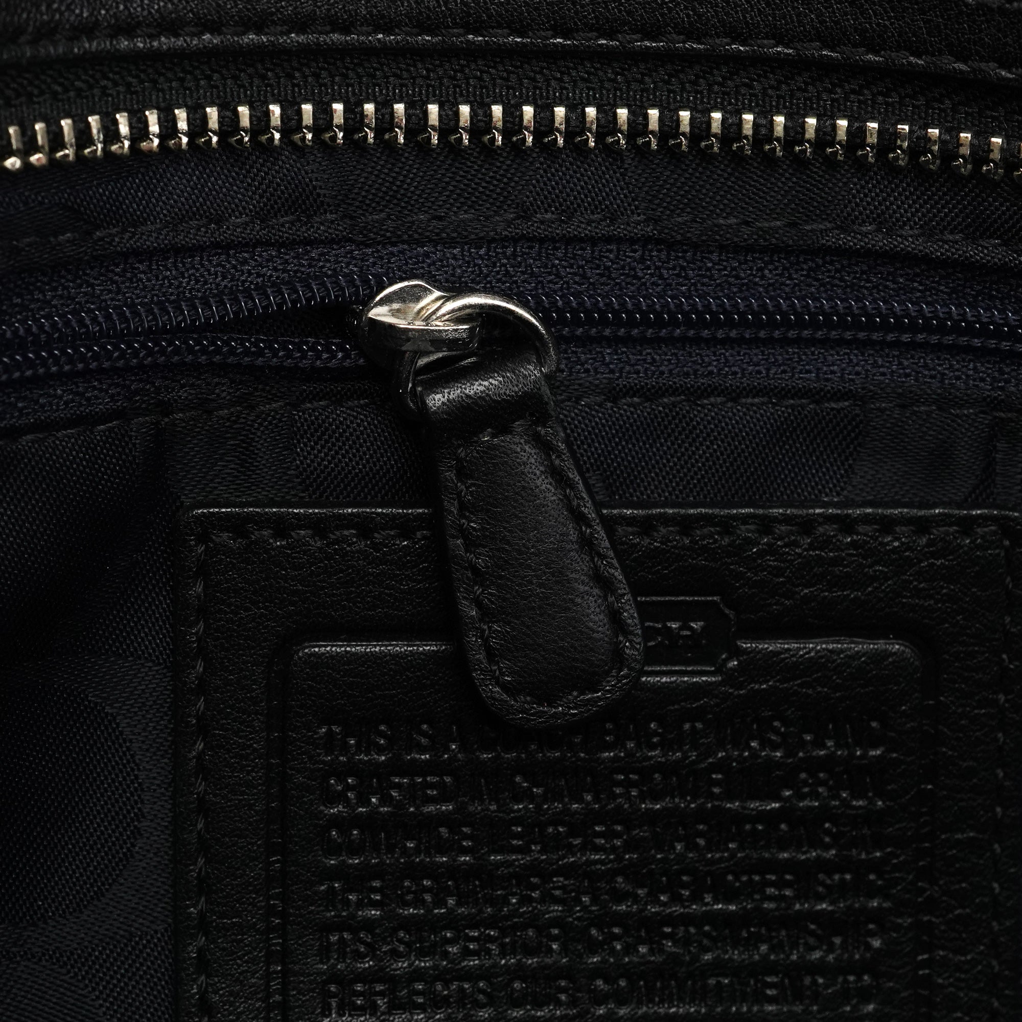 F08A71 Black Leather Hamptons Tote Bag