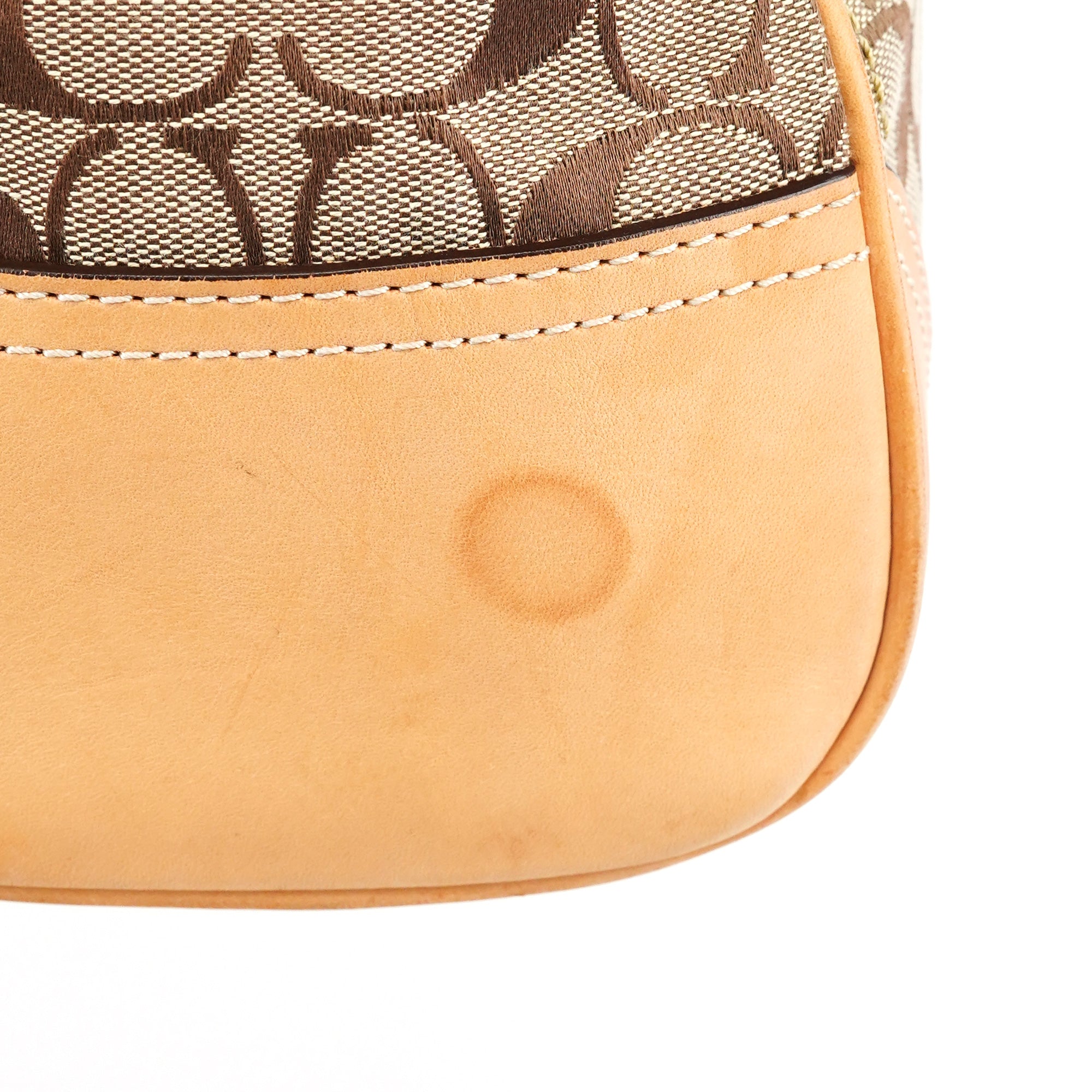 F08K07 Beige Tan Signature Tote Bag
