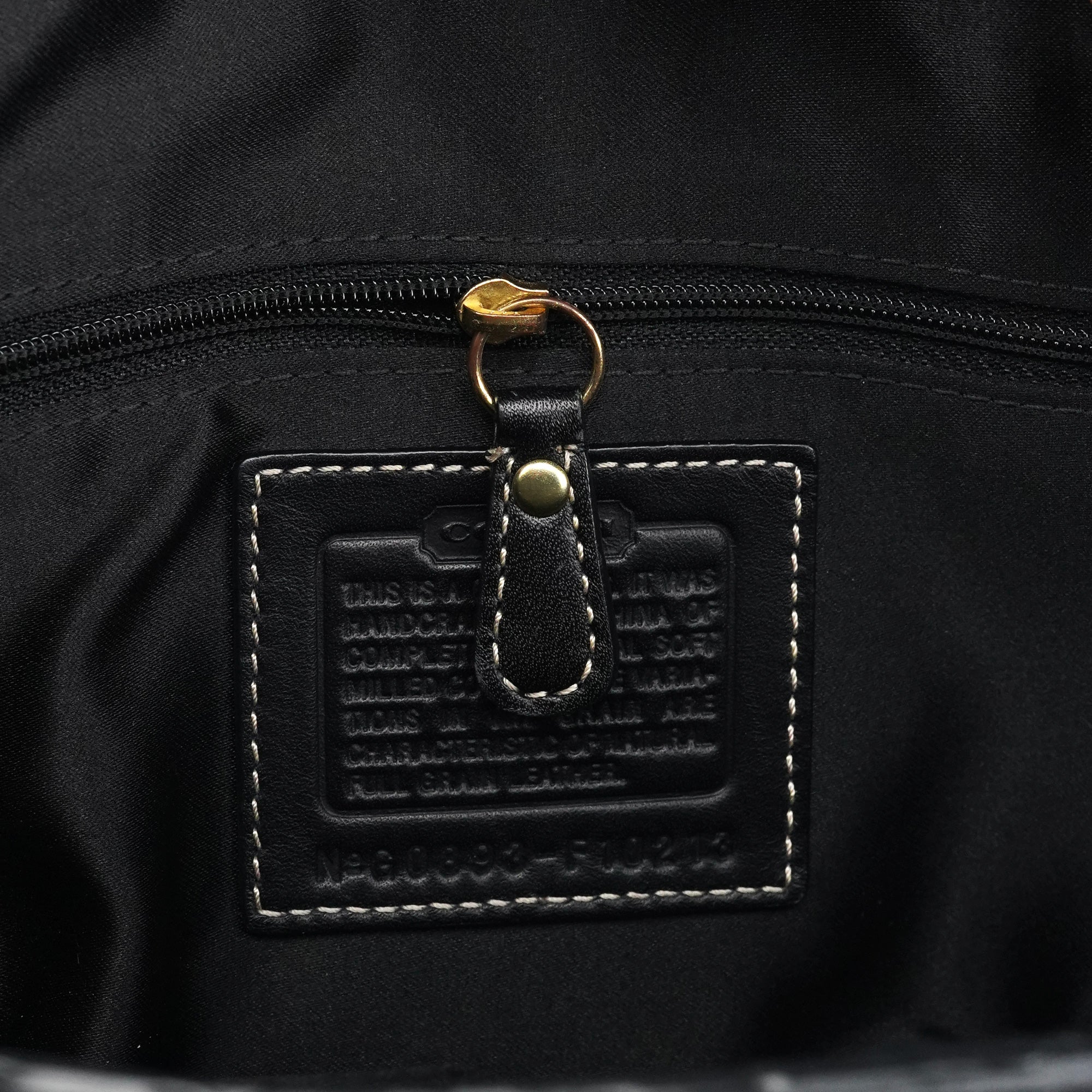 F10213 Black Pebbled Leather Hamptons Tote Bag