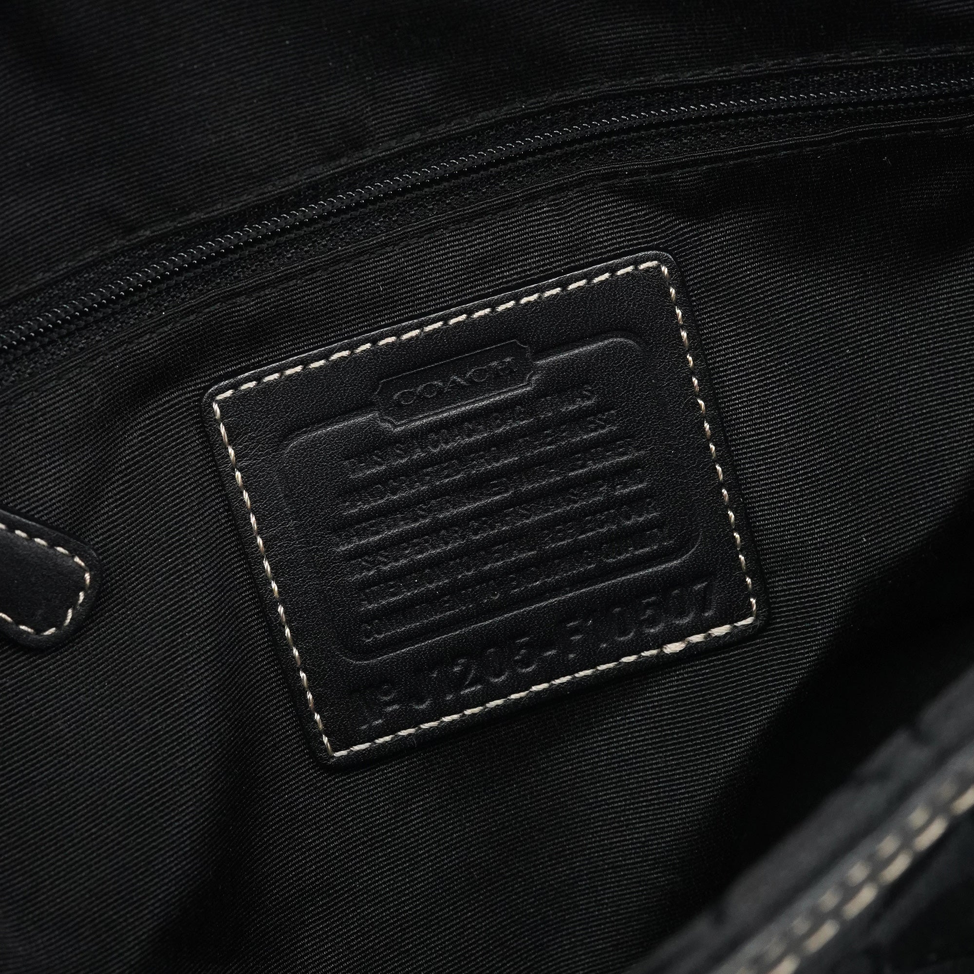 F10507 Black Signature Canvas Hampton Tote Bag