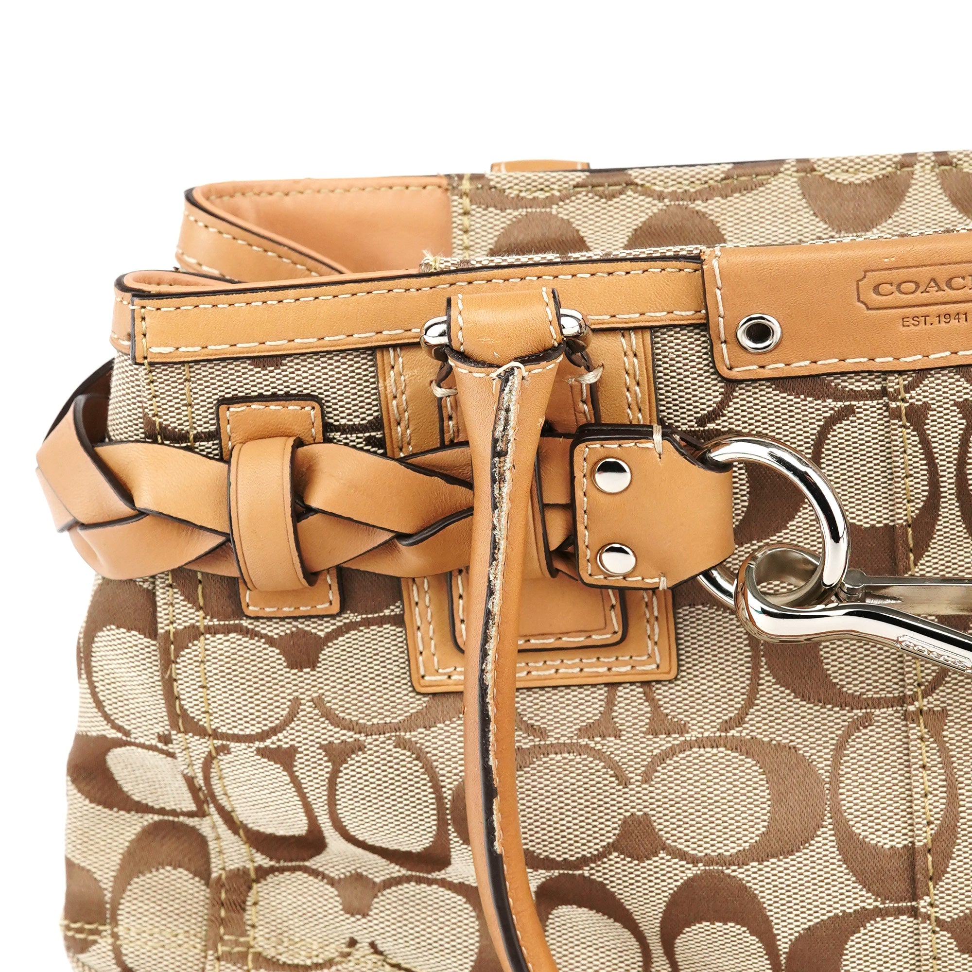 F13065 Beige Signature Hampton Tote Bag