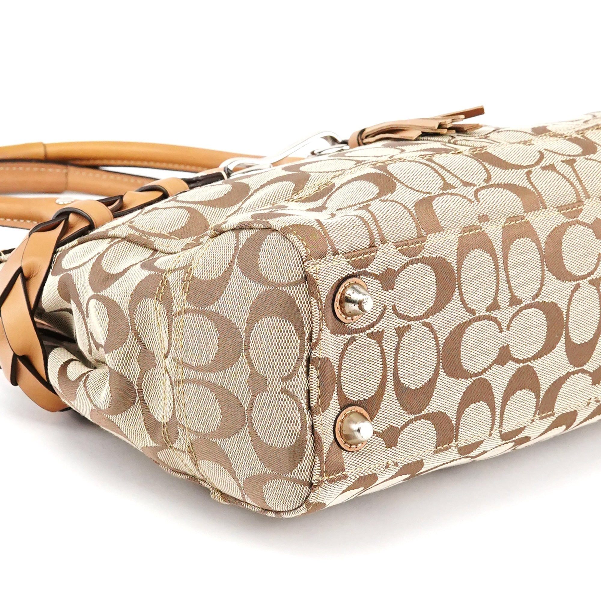 F13065 Beige Signature Hampton Tote Bag