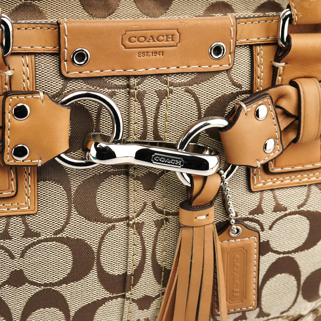 F13065 Beige Signature Hampton Tote Bag