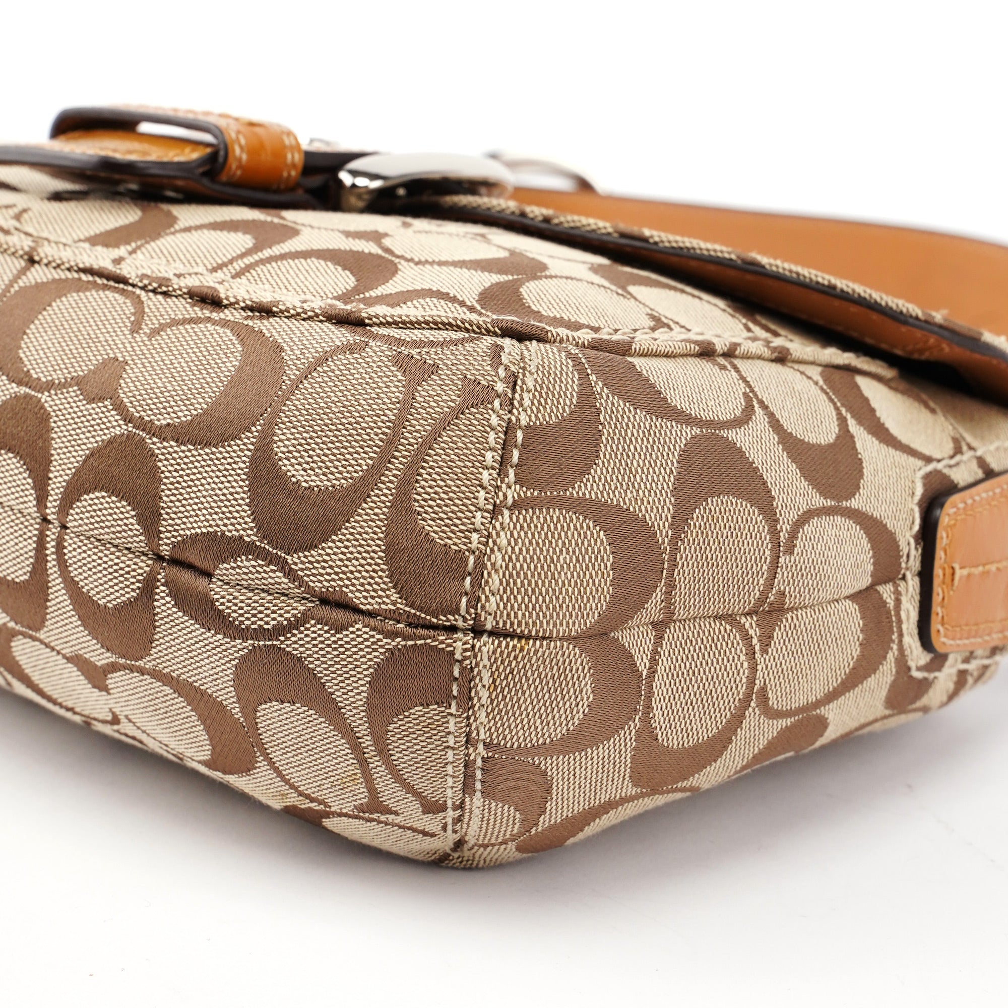 F13113 Beige Signature C Soho Shoulder Bag