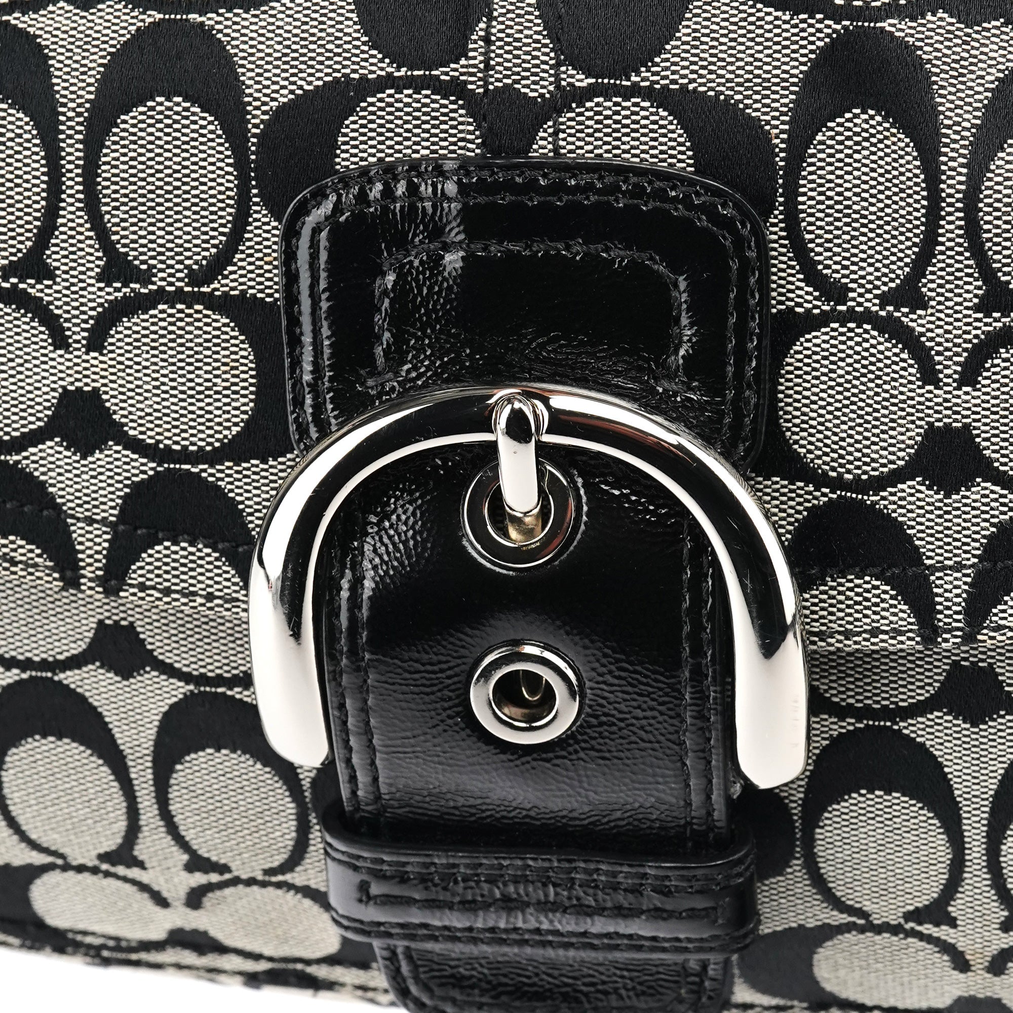 F13113 Grey Black Signature Soho Shoulder Bag