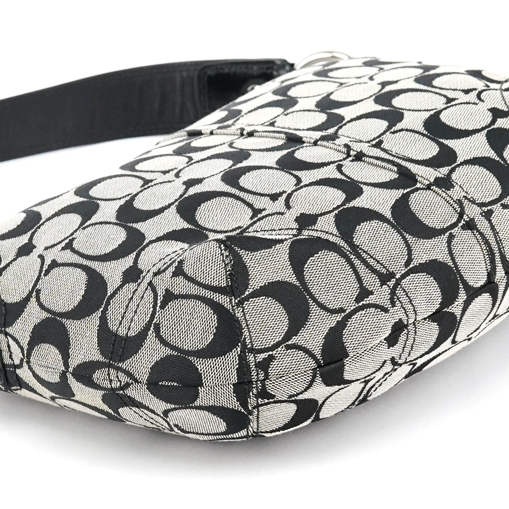 F13114 Grey Black Signature Soho Shoulder Bag