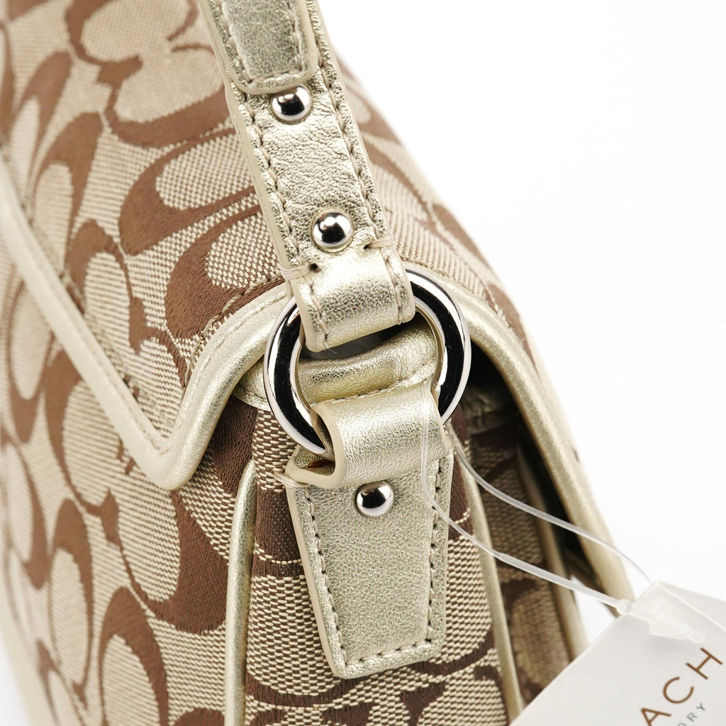 F14282 Beige Gold Signature Turnlock Bag