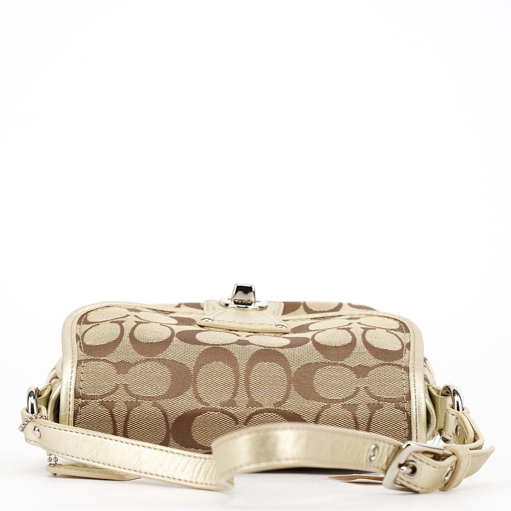 F14282 Beige Gold Signature Turnlock Bag