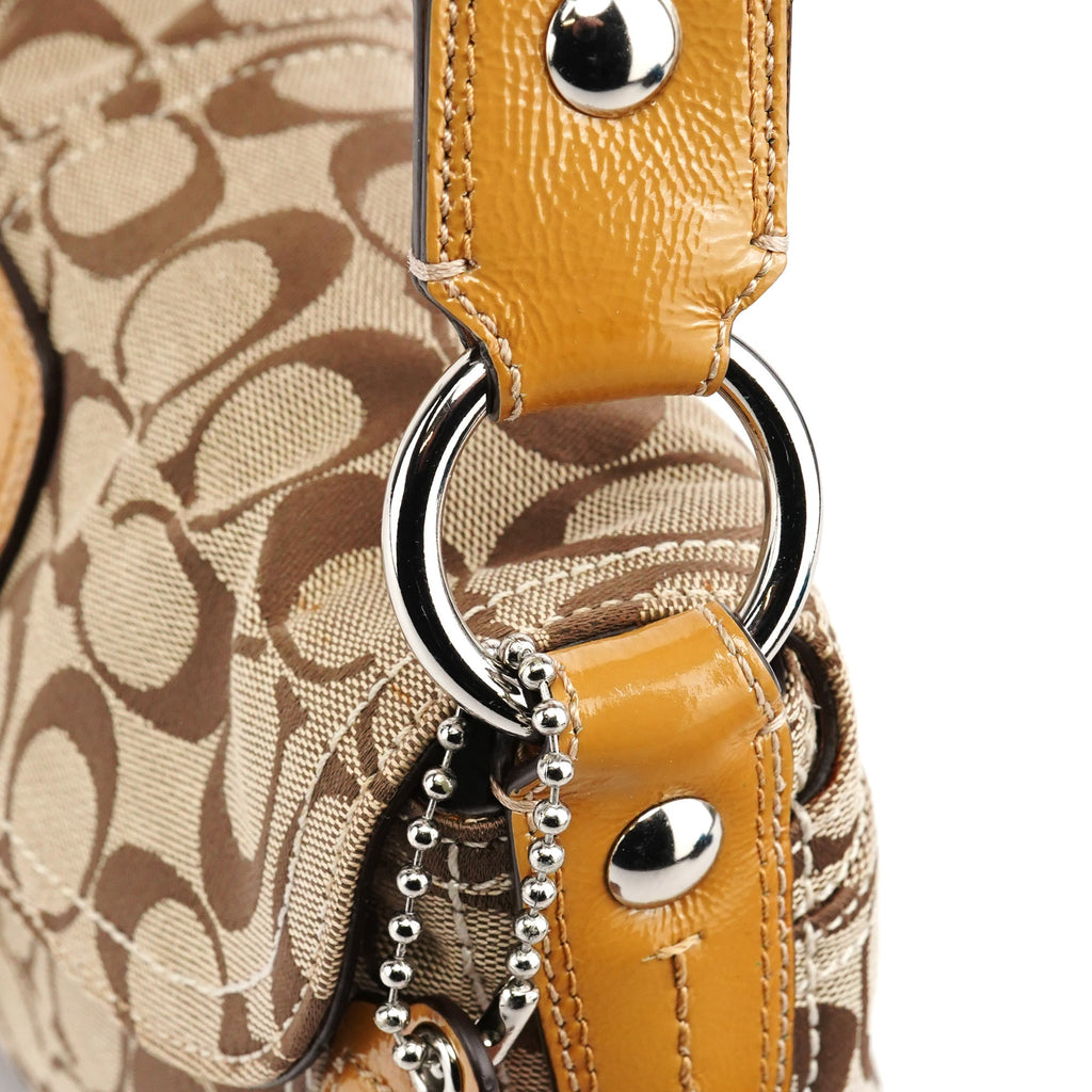 F15668 Beige Signature Soho Shoulder Bag