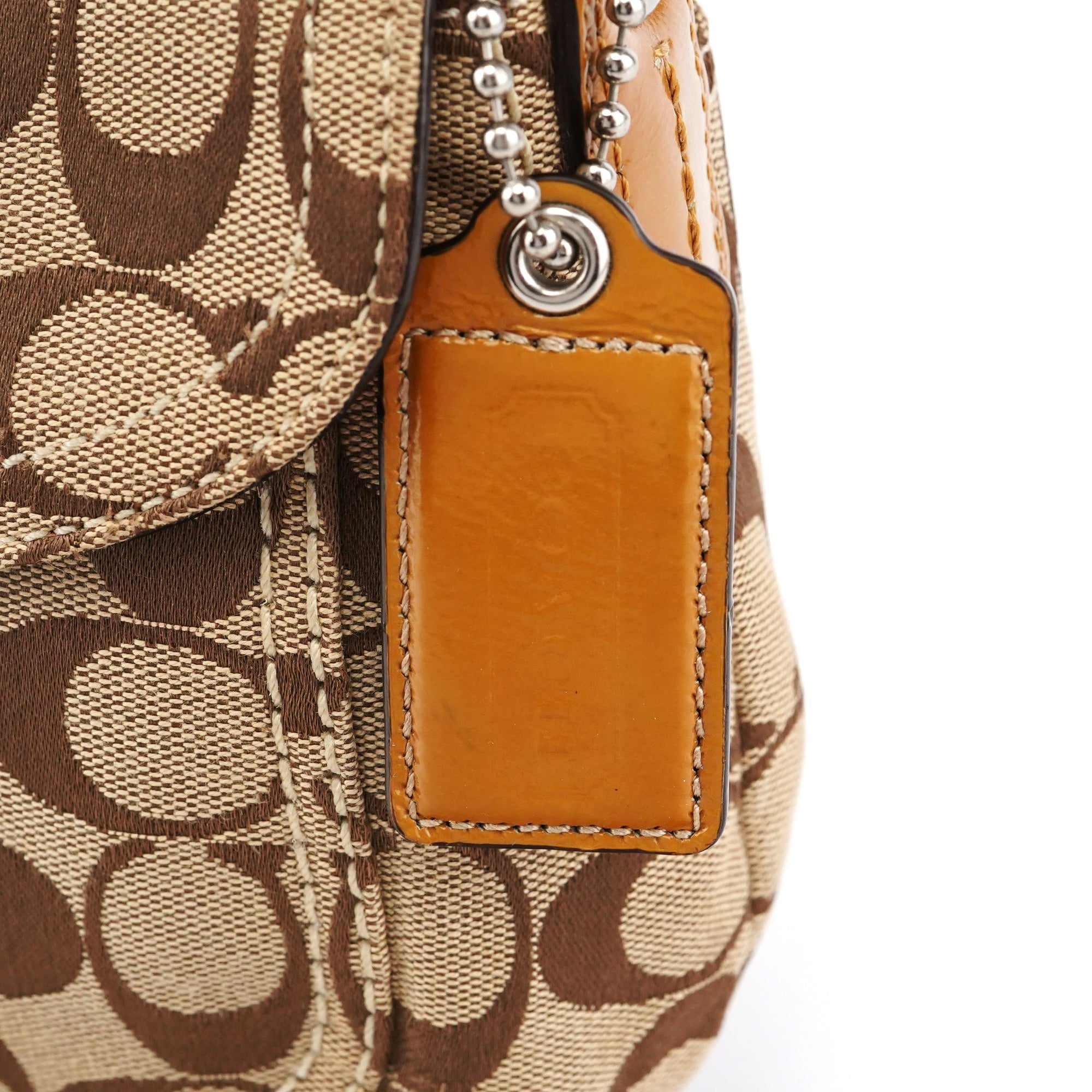 F15668 Beige Signature Soho Shoulder Bag