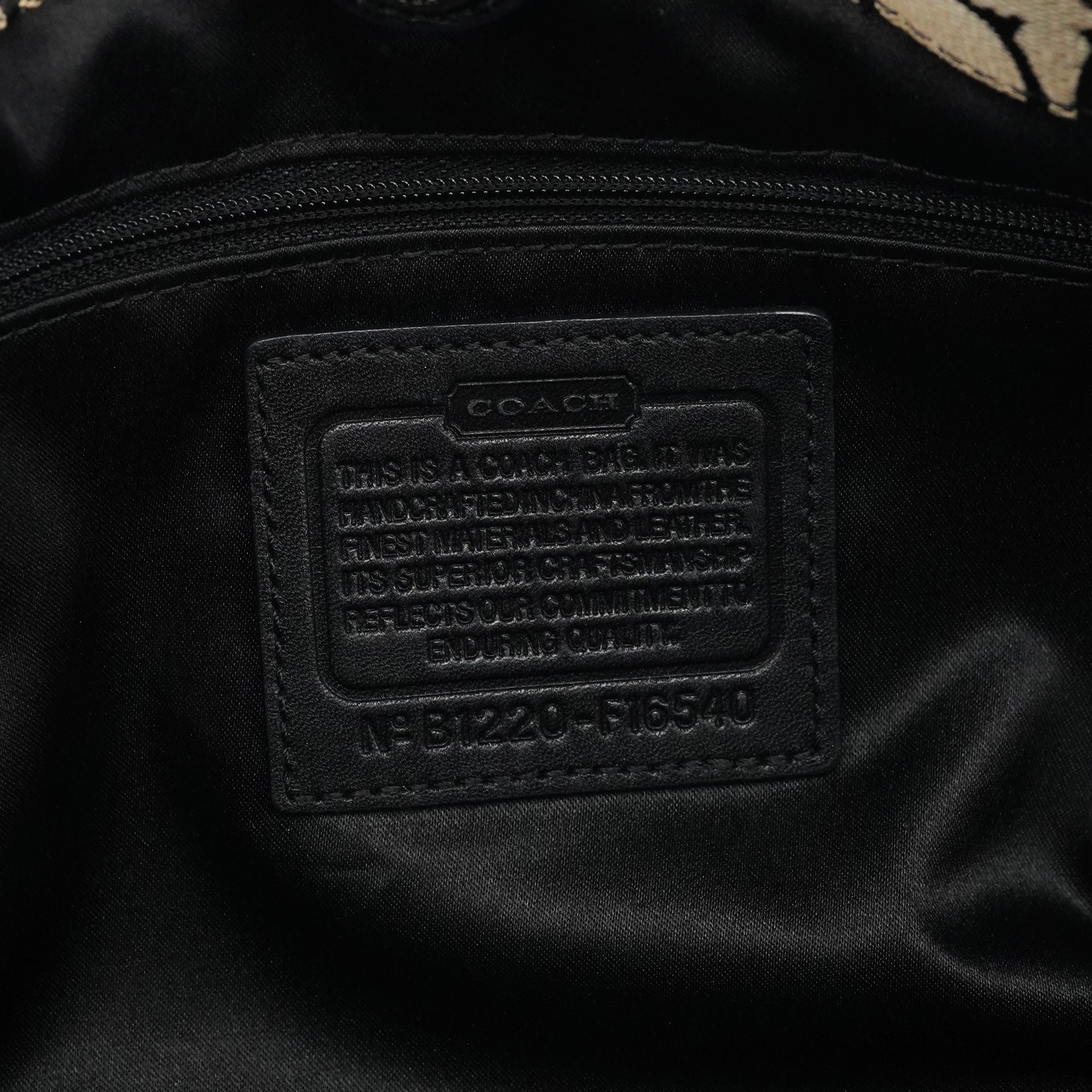 F16540 Grey Turnlock Tote Bag