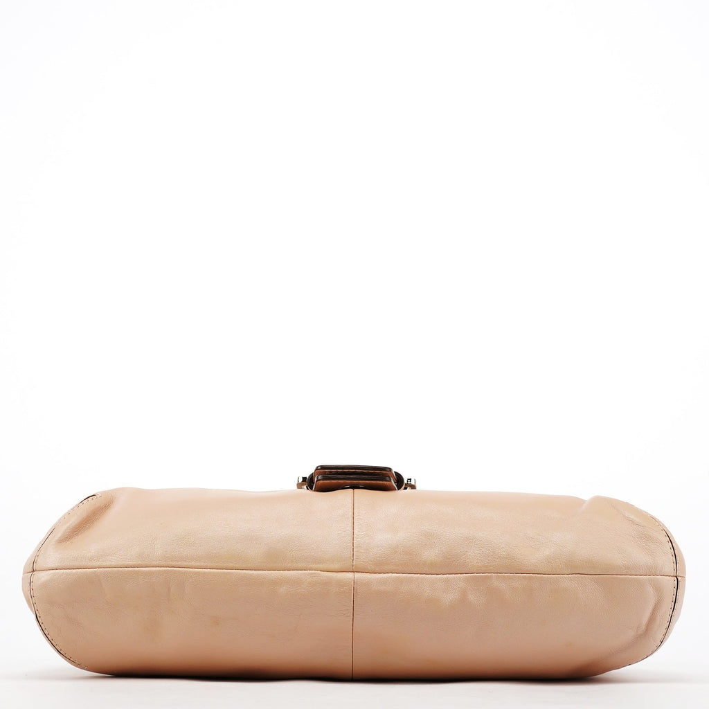 F17217 Beige Leather Soho Shoulder Bag