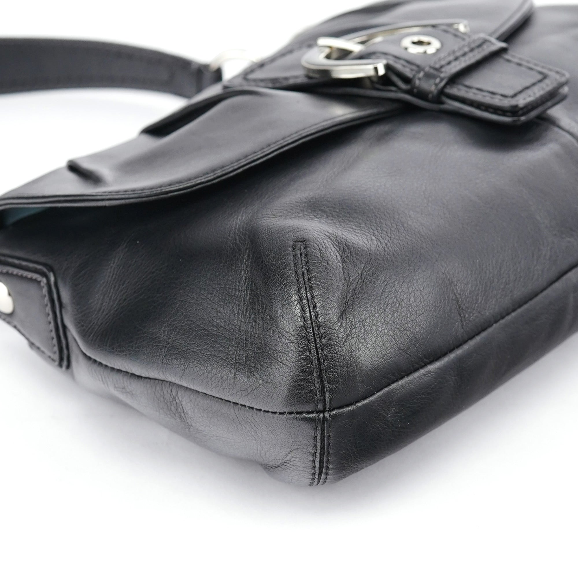 F17217 Black Leather Soho Shoulder Bag