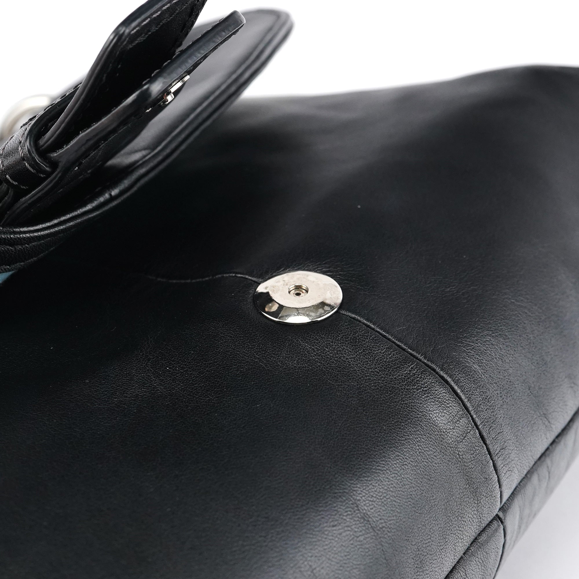 F17217 Black Leather Soho Shoulder Bag