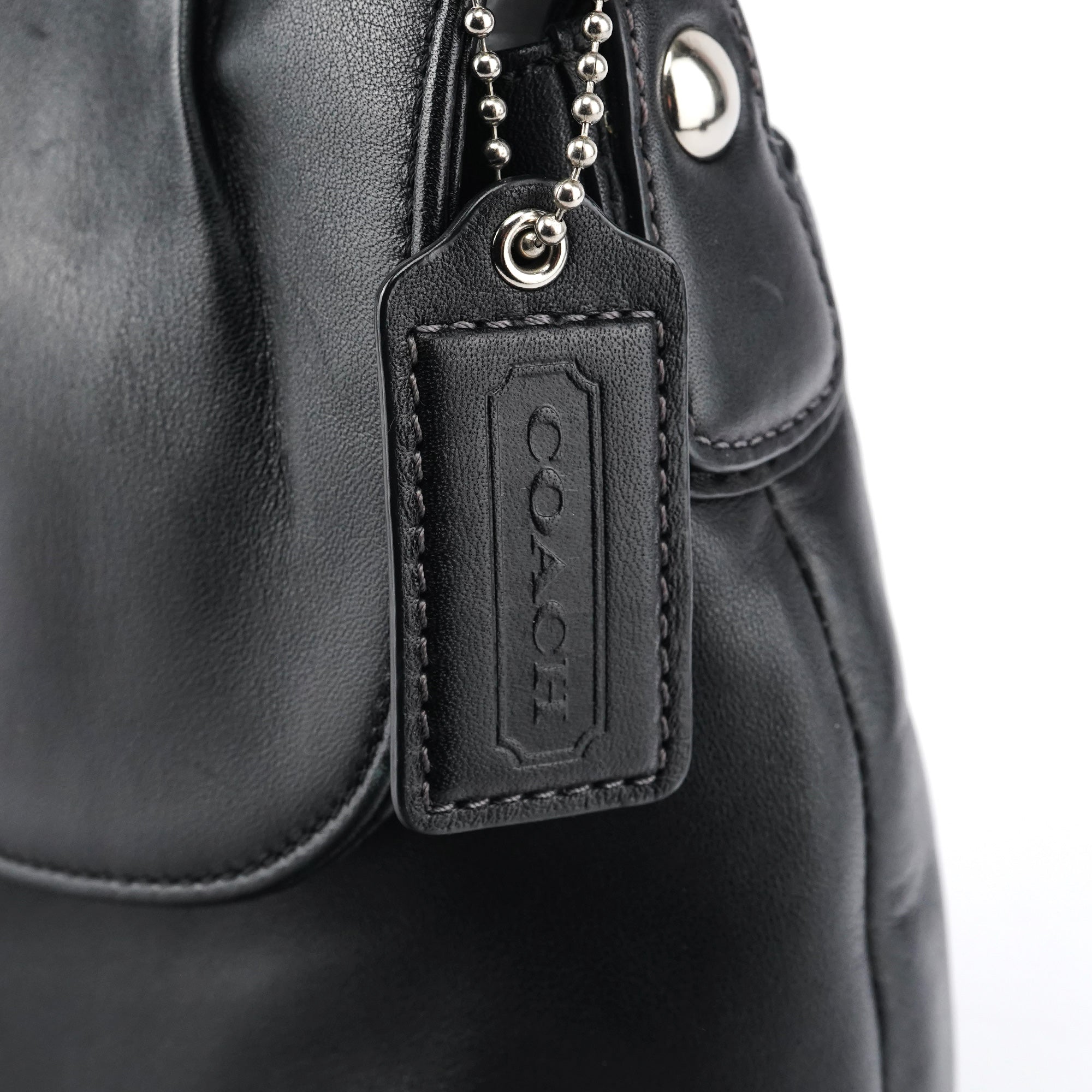 F17217 Black Leather Soho Shoulder Bag