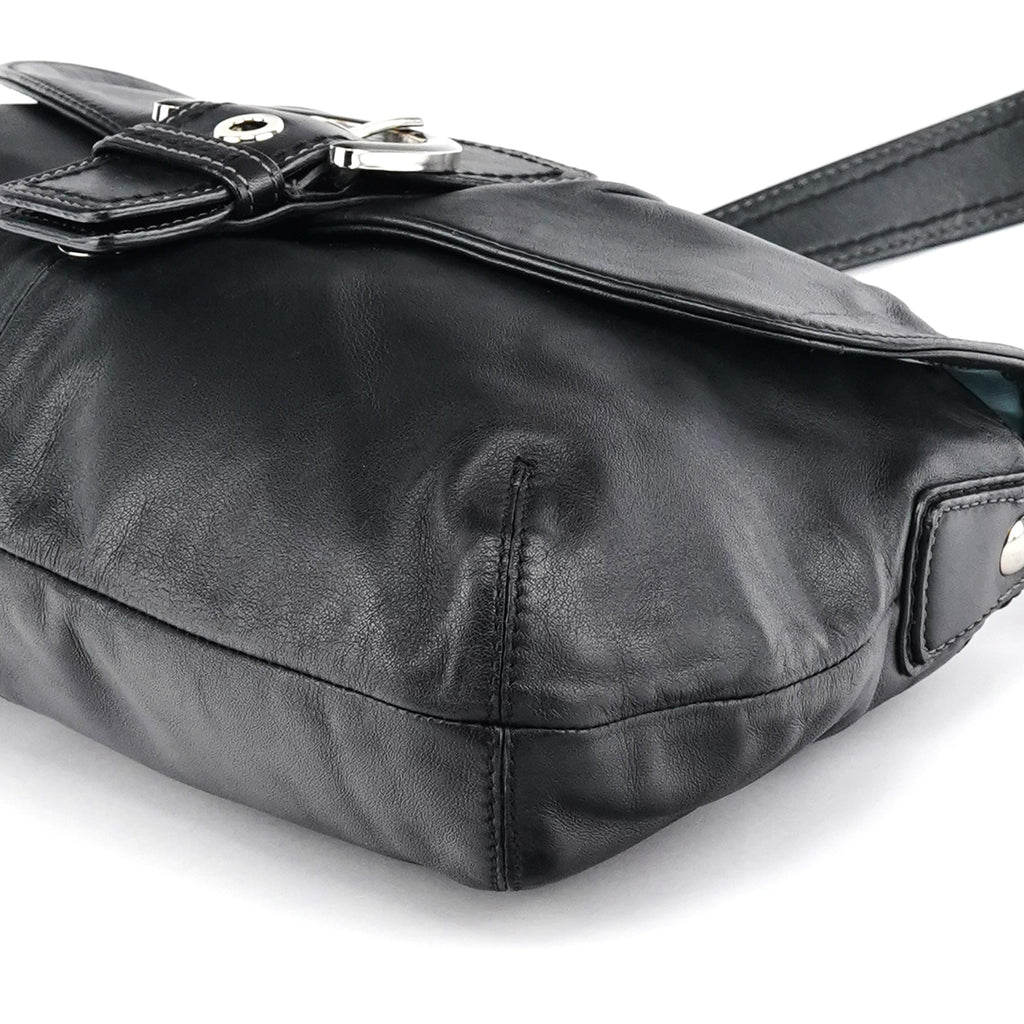 F17217 Black Leather Soho Shoulder Bag