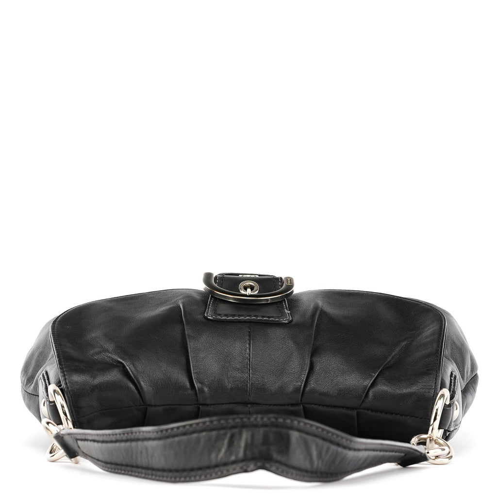F17217 Black Leather Soho Shoulder Bag