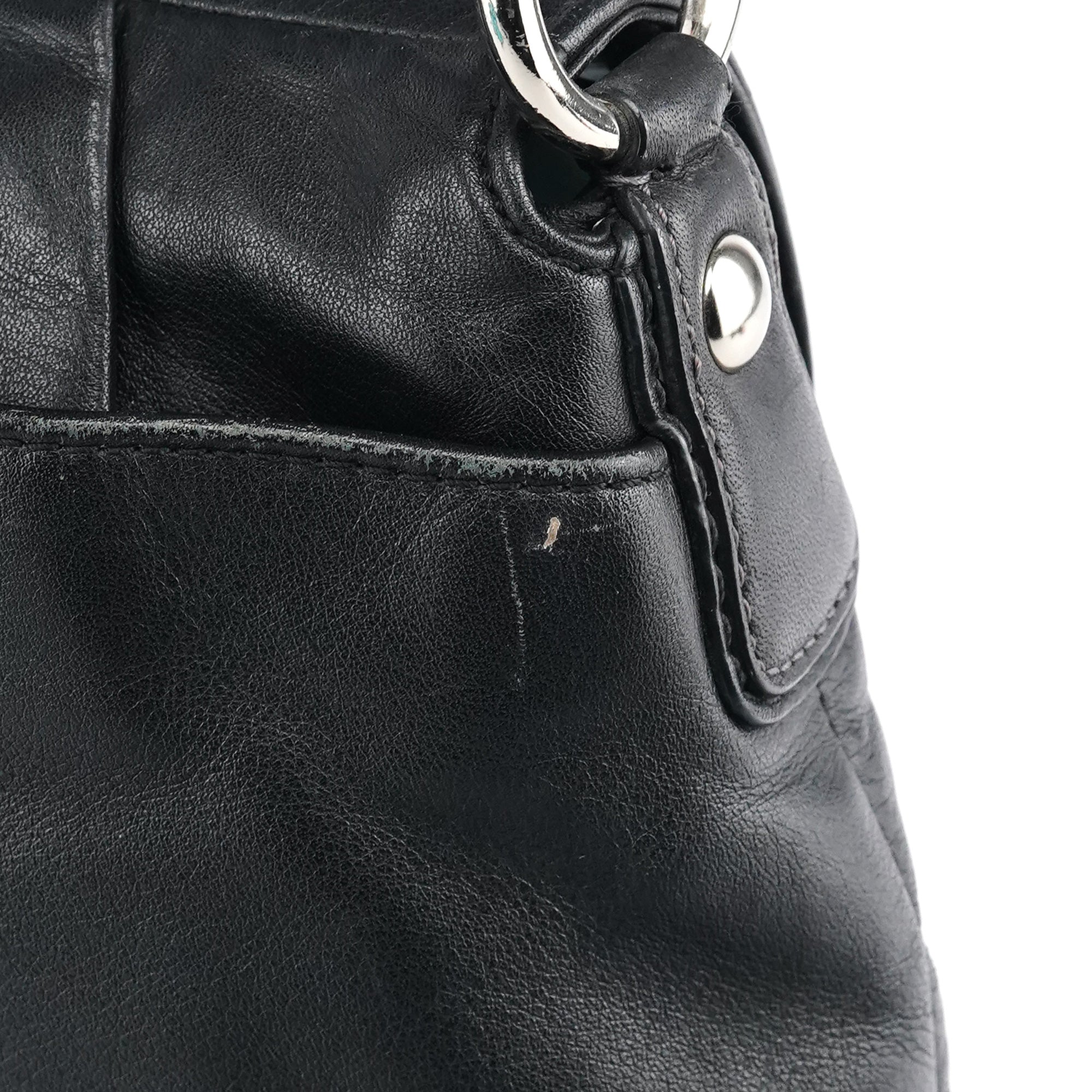 F17217 Black Leather Soho Shoulder Bag