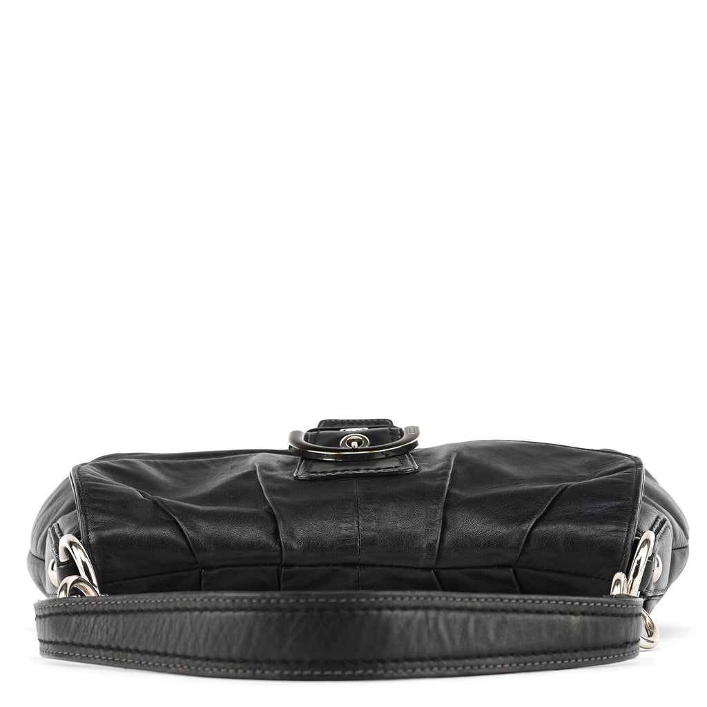 F17217 Black Leather Soho Shoulder Bag