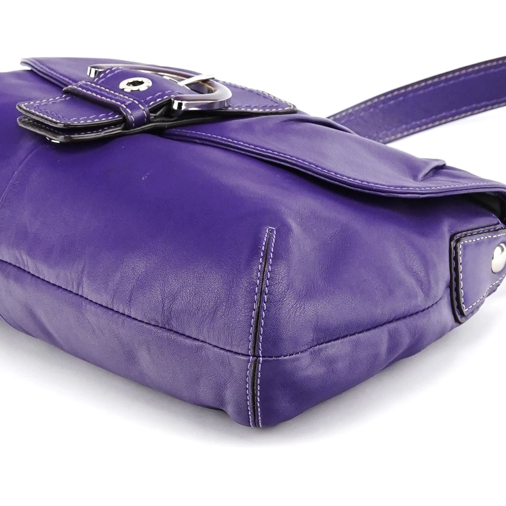 F17217 Purple Leather Soho Shoulder Bag
