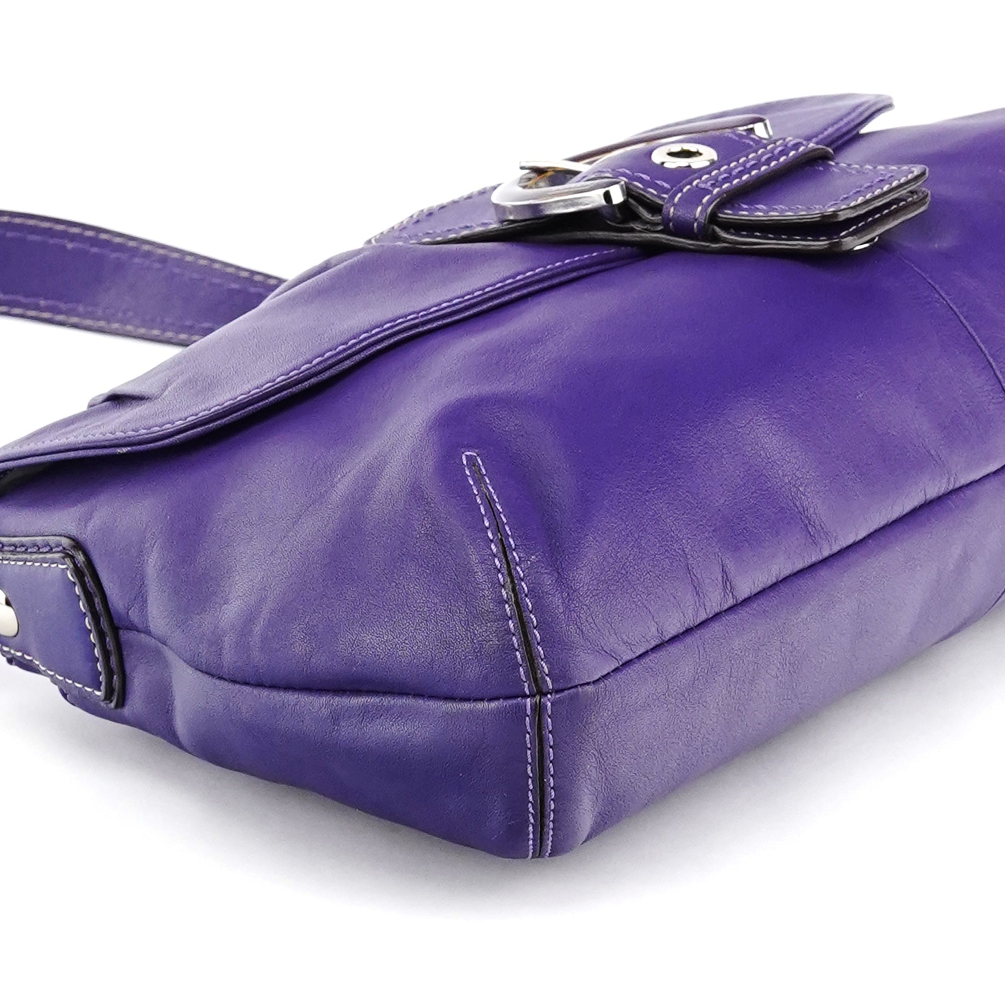 F17217 Purple Leather Soho Shoulder Bag