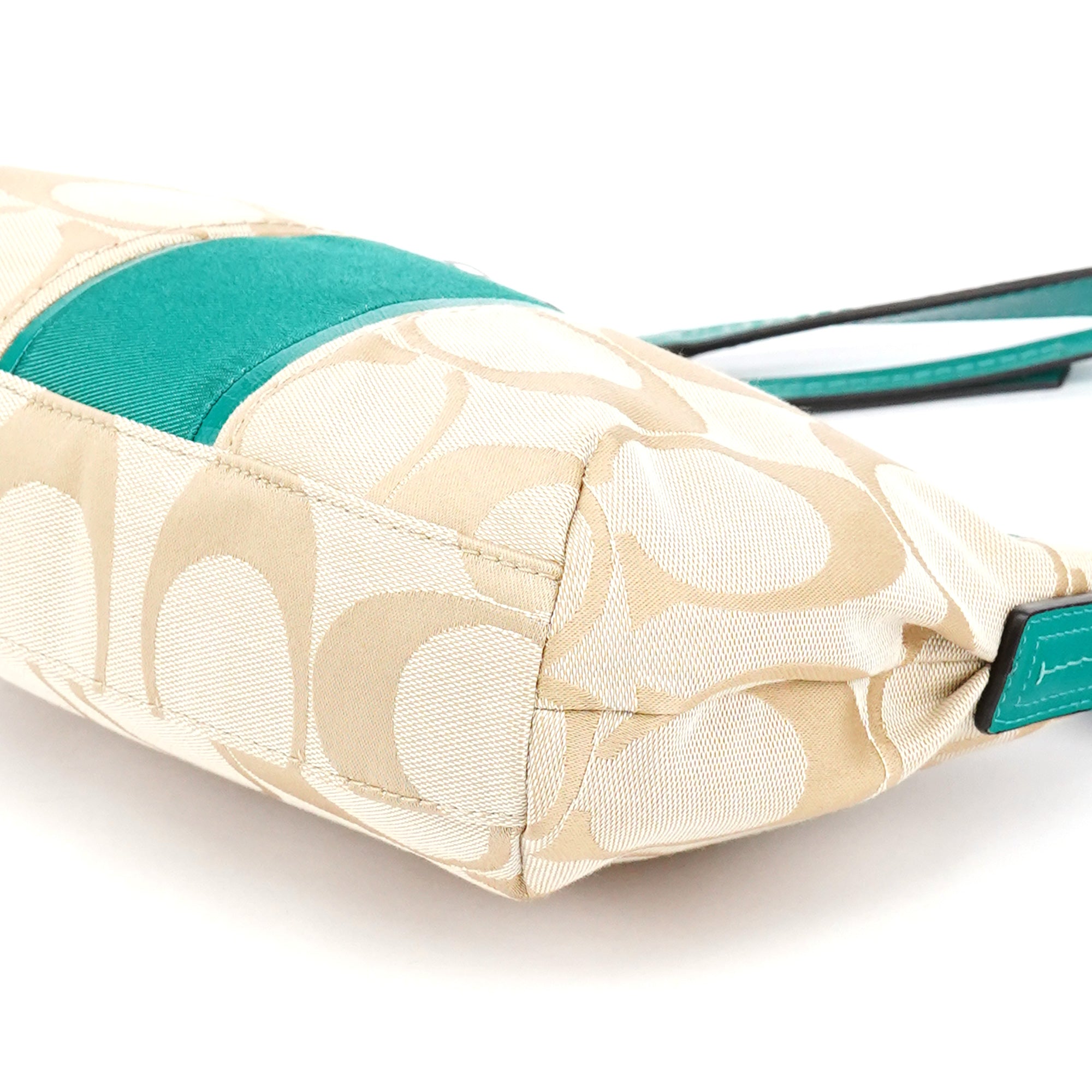 F23544 Beige Green Signature C 2-Way Bag