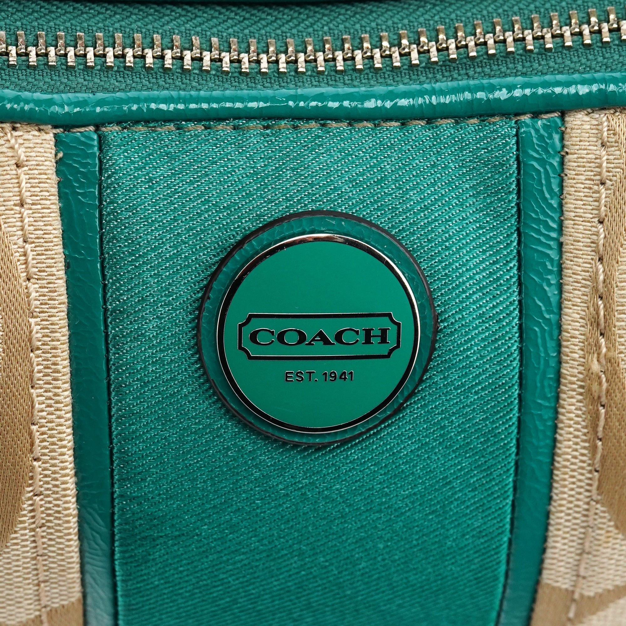 F23544 Beige Green Signature C 2-Way Bag