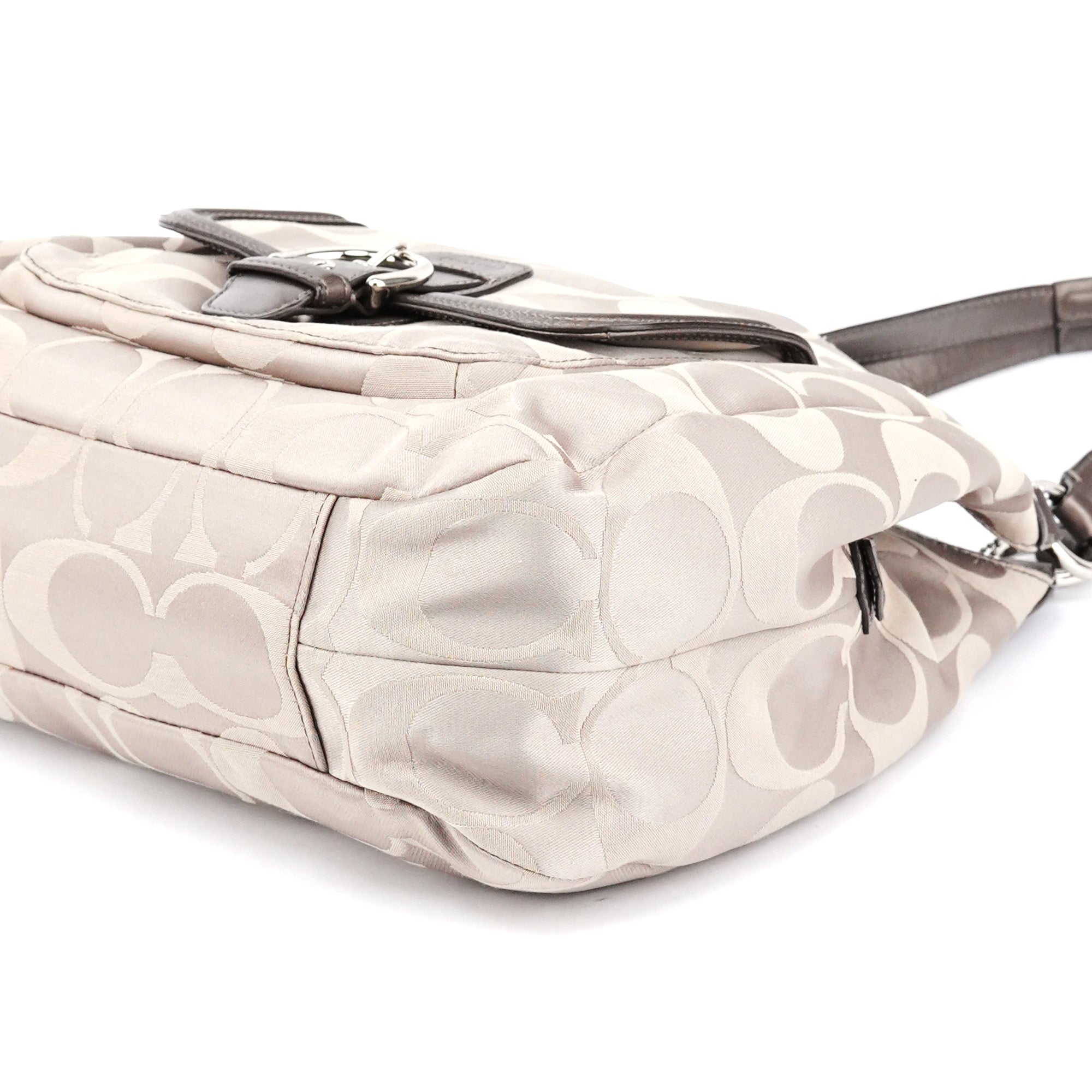 F24742 Beige Metallic Leather Soho Tote Bag
