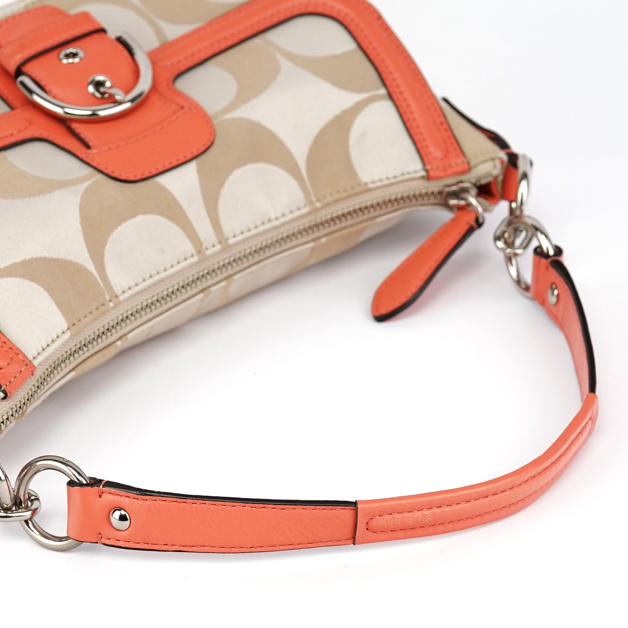 F25289 Beige Leather Soho 2-Way Bag