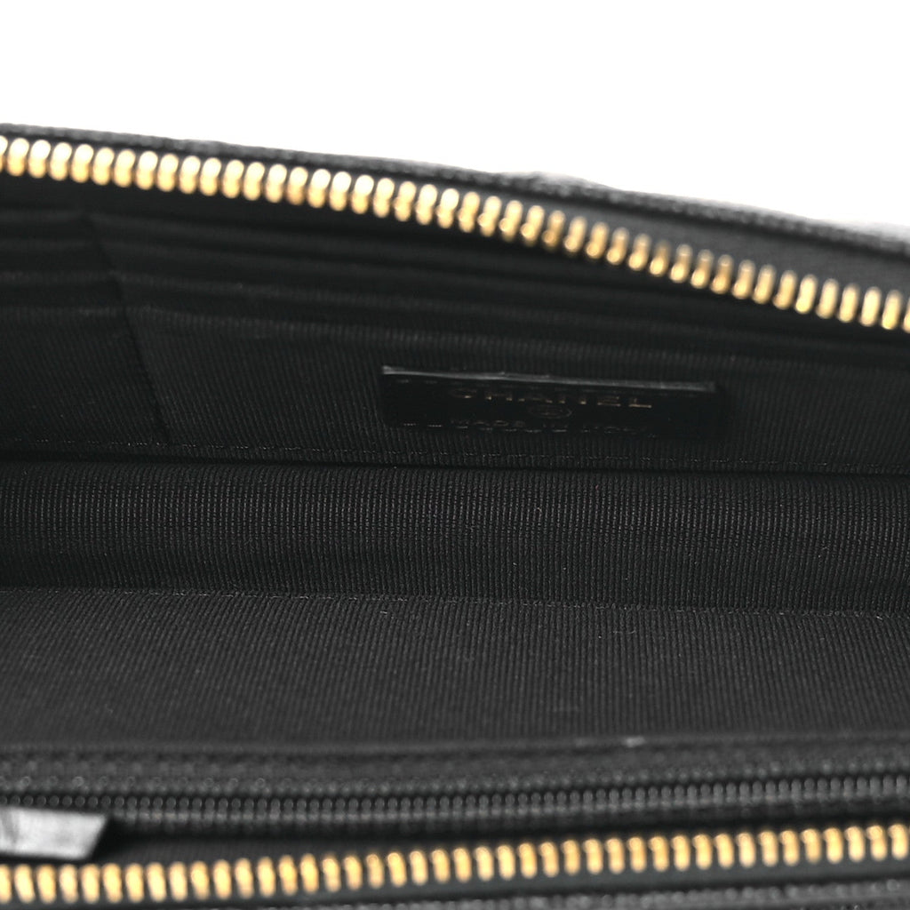 Caviar Quilted Polly Pocket Pouch Black