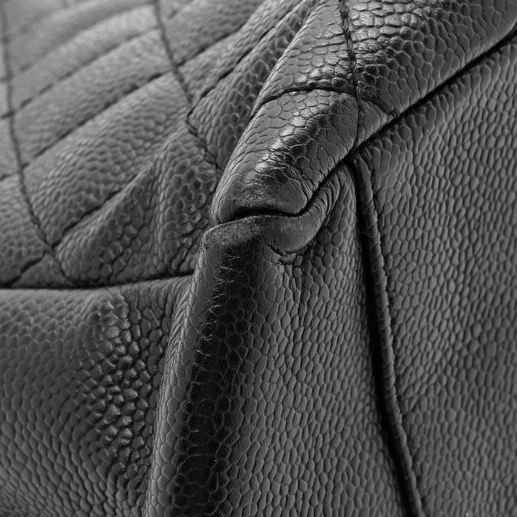 Caviar Quilted Grand Shopping Tote GST Black