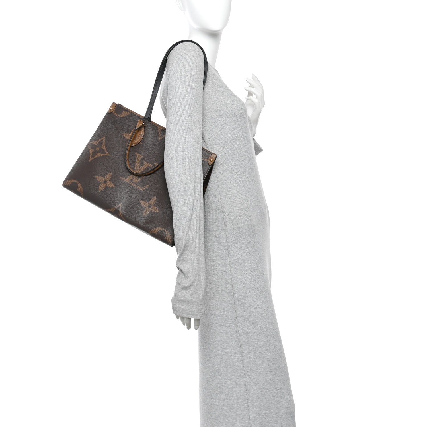 Reverse Monogram Giant Onthego MM