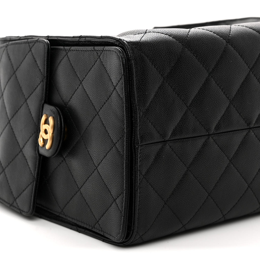 Caviar Quilted Medium Chanel 25 Handbag Black