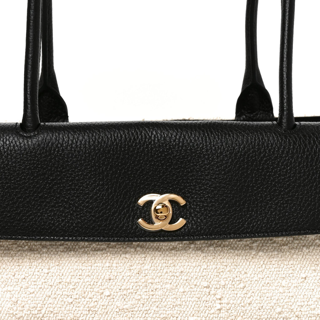 Grained Calfskin Boucle Urban Essentials Small Shopping Bag Ecru Black