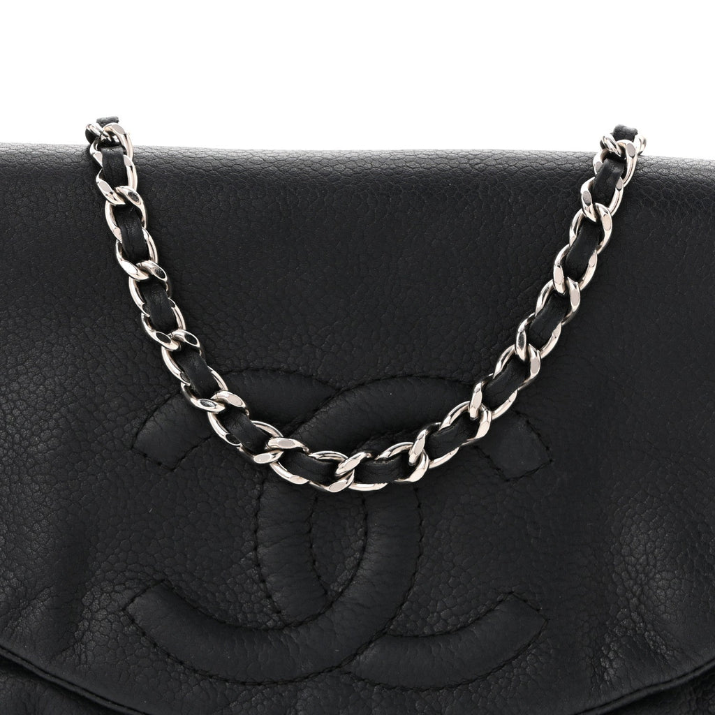 Lambskin Half Moon Wallet On Chain WOC Black