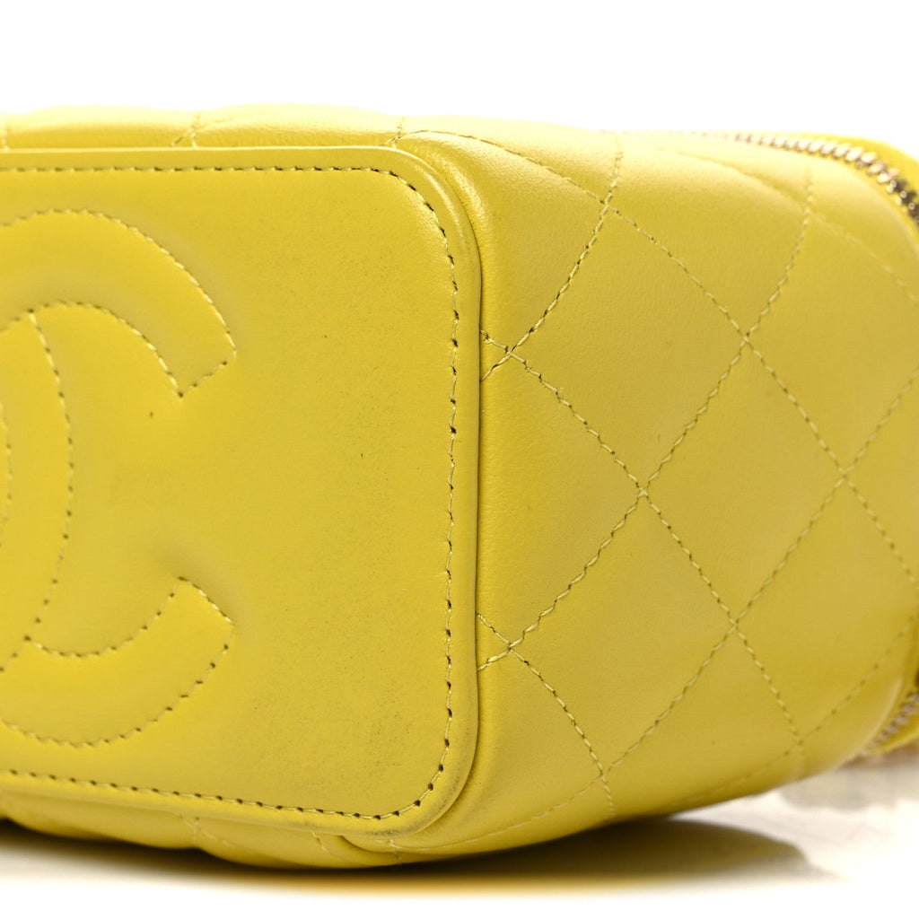 Lambskin Quilted Small Pearl Crush Vanity Case With Chain Yellow