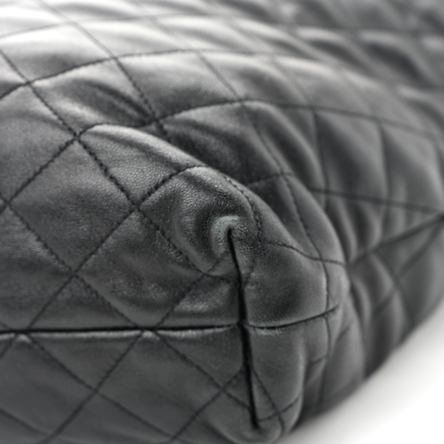 Lambskin Quilted Maxi Icare Shopping Tote Black