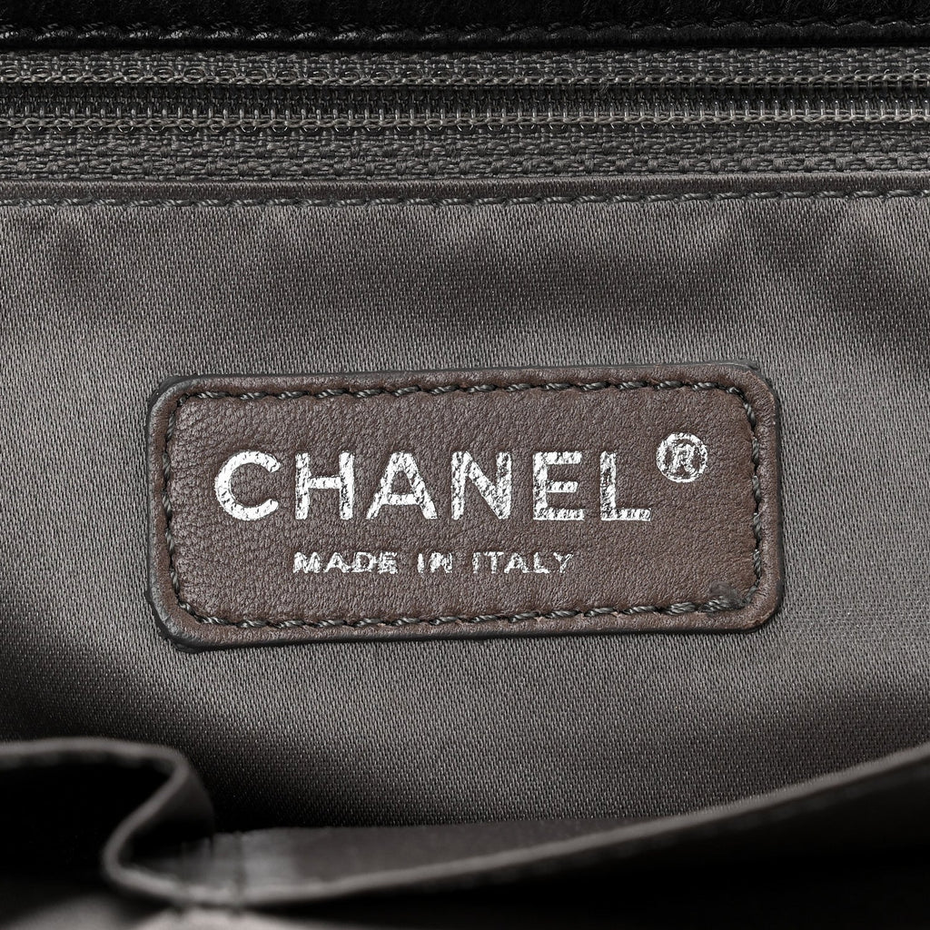 Lambskin Pearl Obsession Flap Black