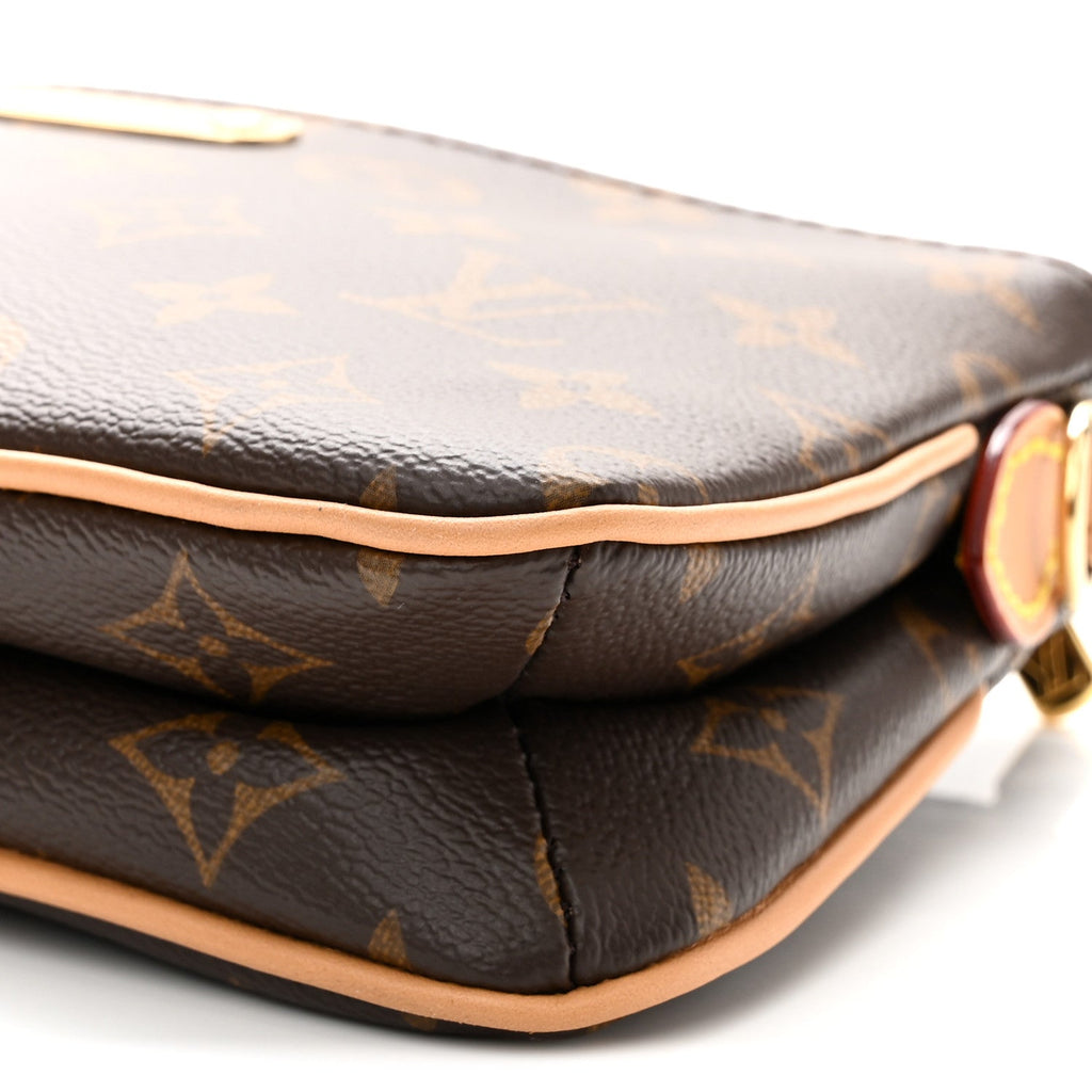 Monogram Liv Pochette