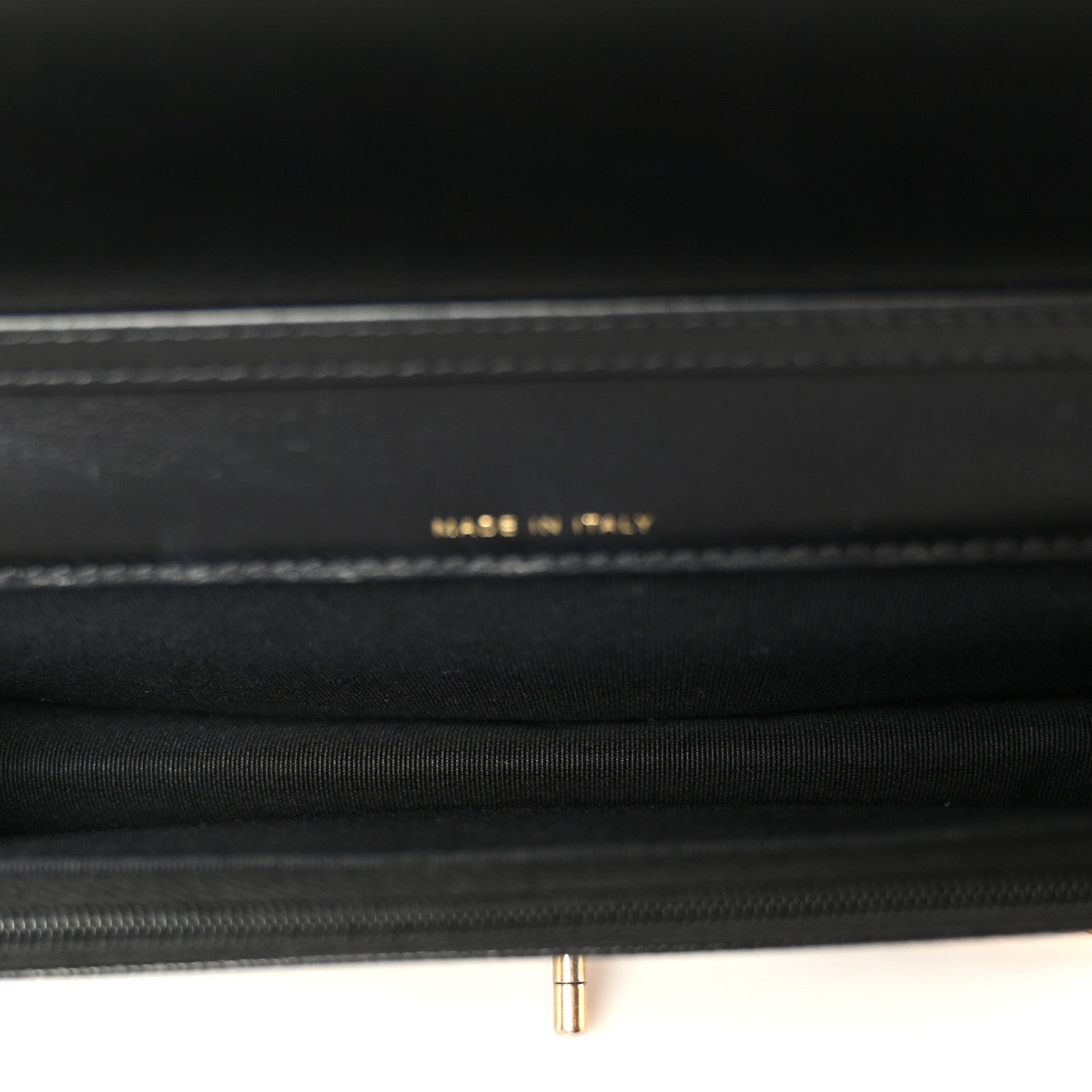 Caviar Quilted Camellia Clutch With Chain Black