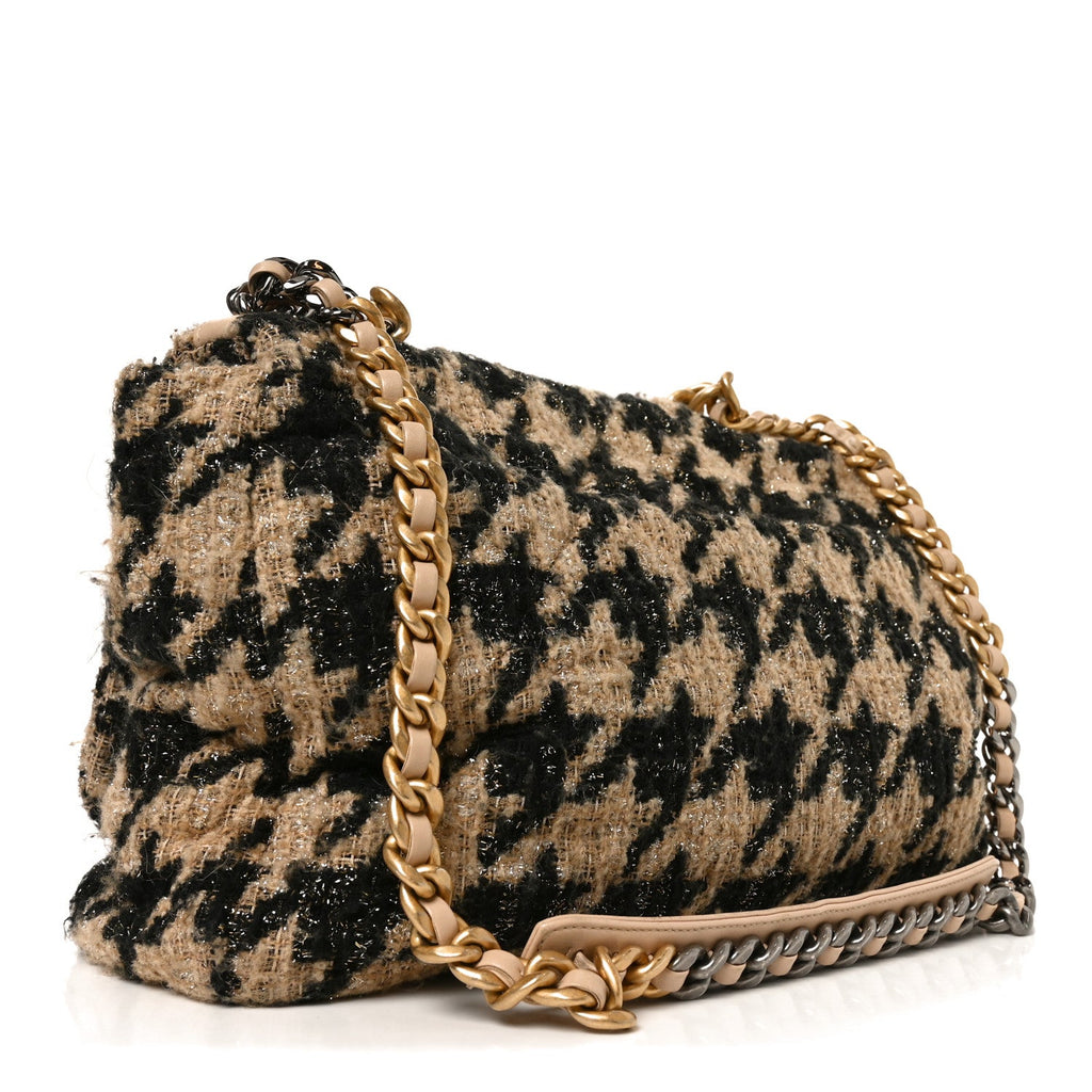 Tweed Maxi Chanel 19 Flap Beige Black