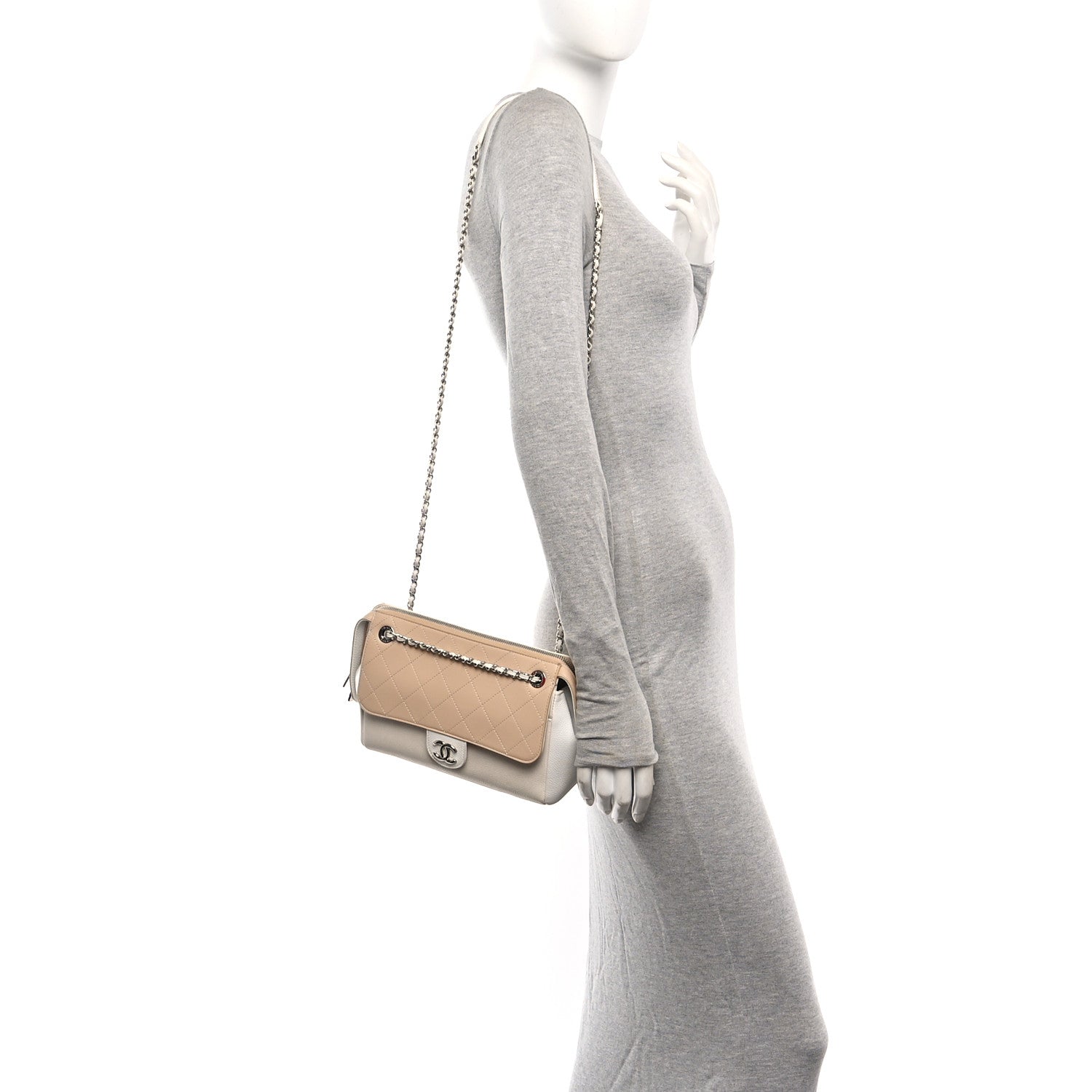 Caviar Goatskin Quilted Magnetic Camera Case Beige White