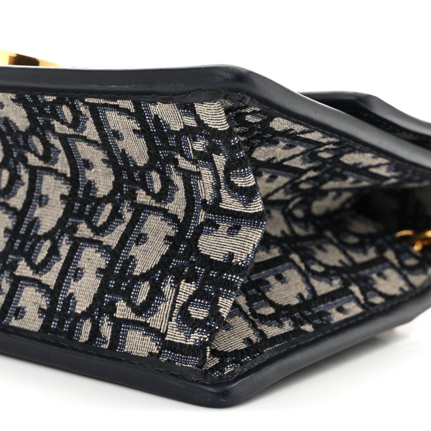 Oblique 30 Montaigne Chain Flap Bag Blue