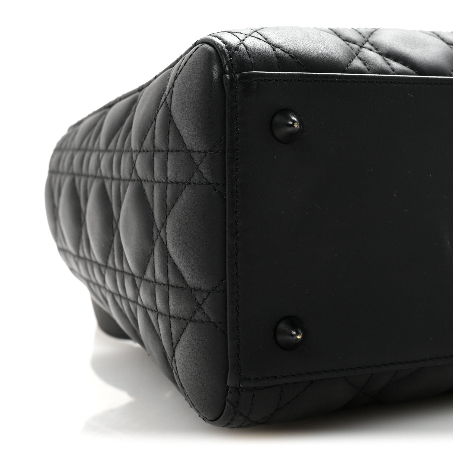 Ultra Matte Calfskin Cannage Medium Lady Dior Black