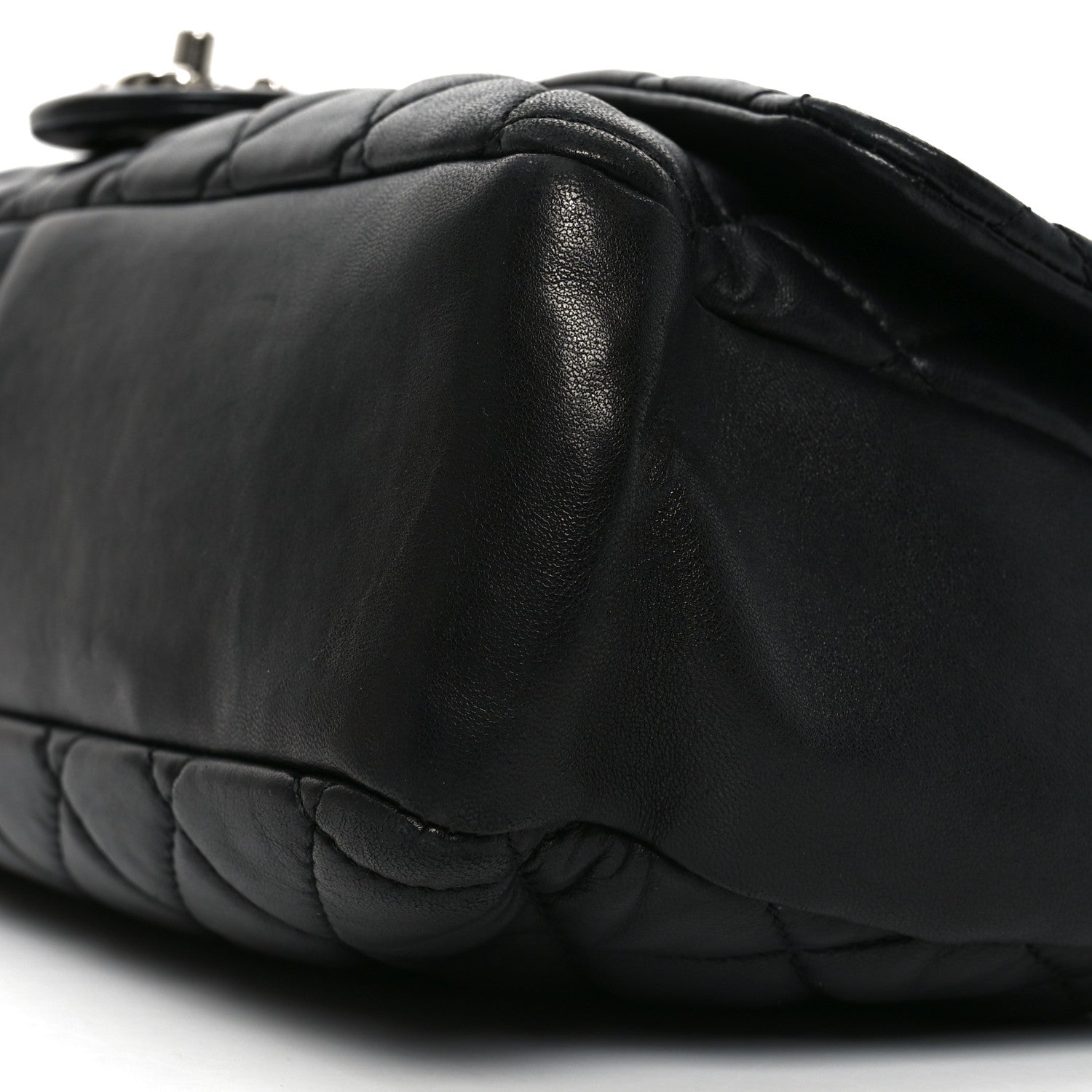 Lambskin Quilted Jumbo Coco Rain Flap Black