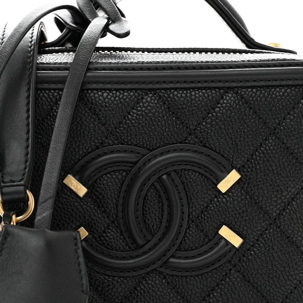 Caviar Quilted Small CC Filigree Vanity Case Black